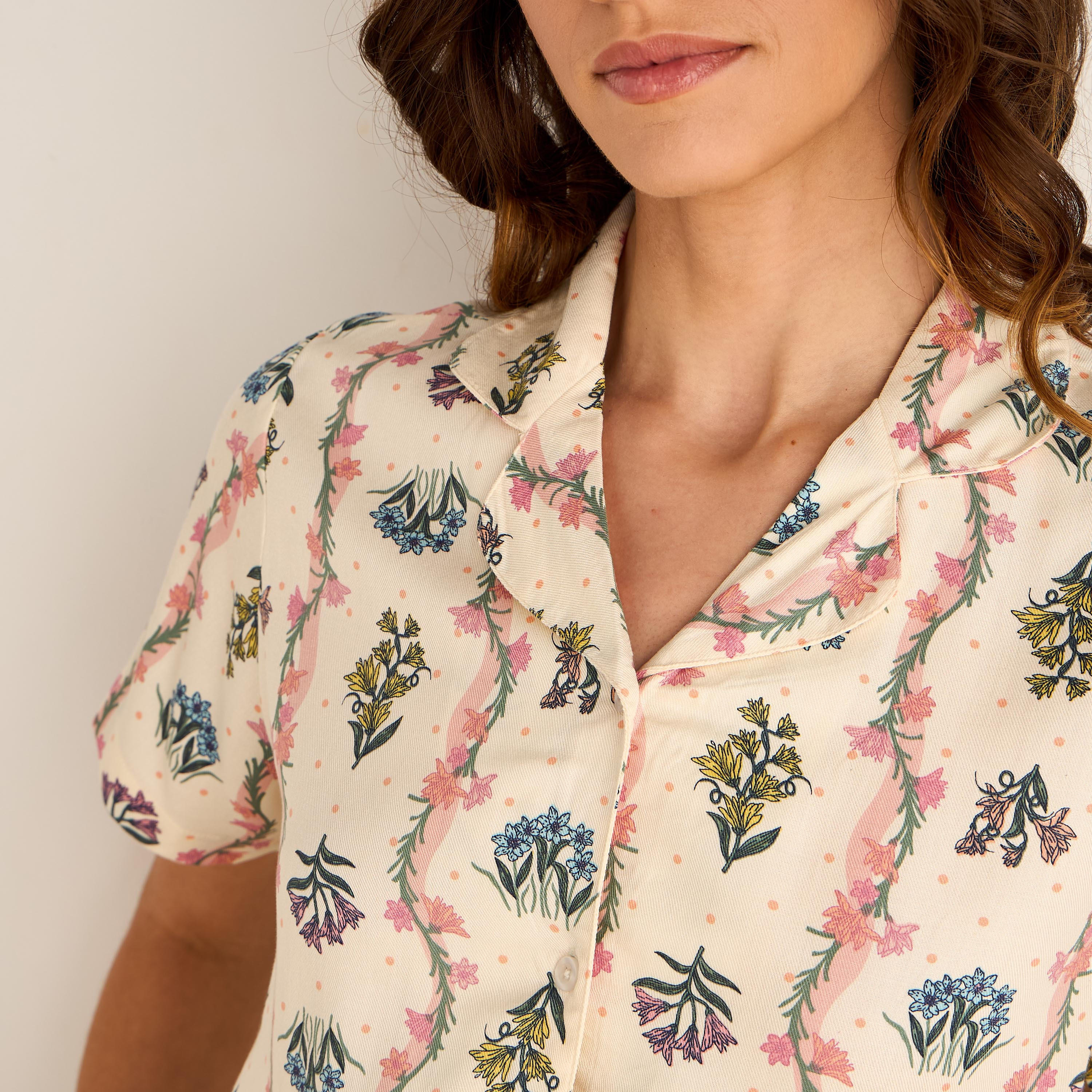 طقم بيجاما قميص بأزرار وبنطلون من فيسكوز-women-clothing-nightwear-pyjamas-longsets-image-2