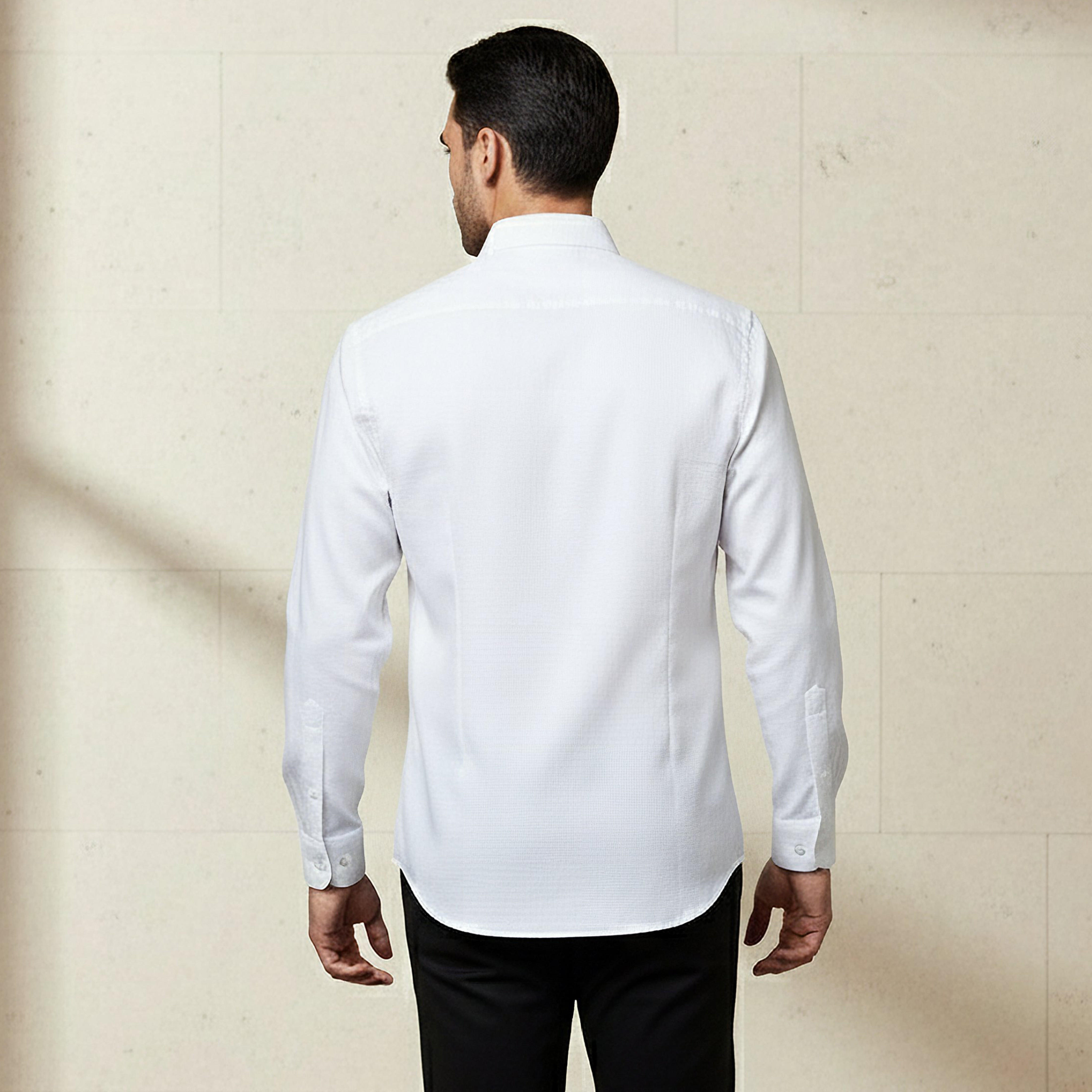 قميص دوبي بارز الملمس بقصّة عادية بياقة-men-clothing-shirts-image-3