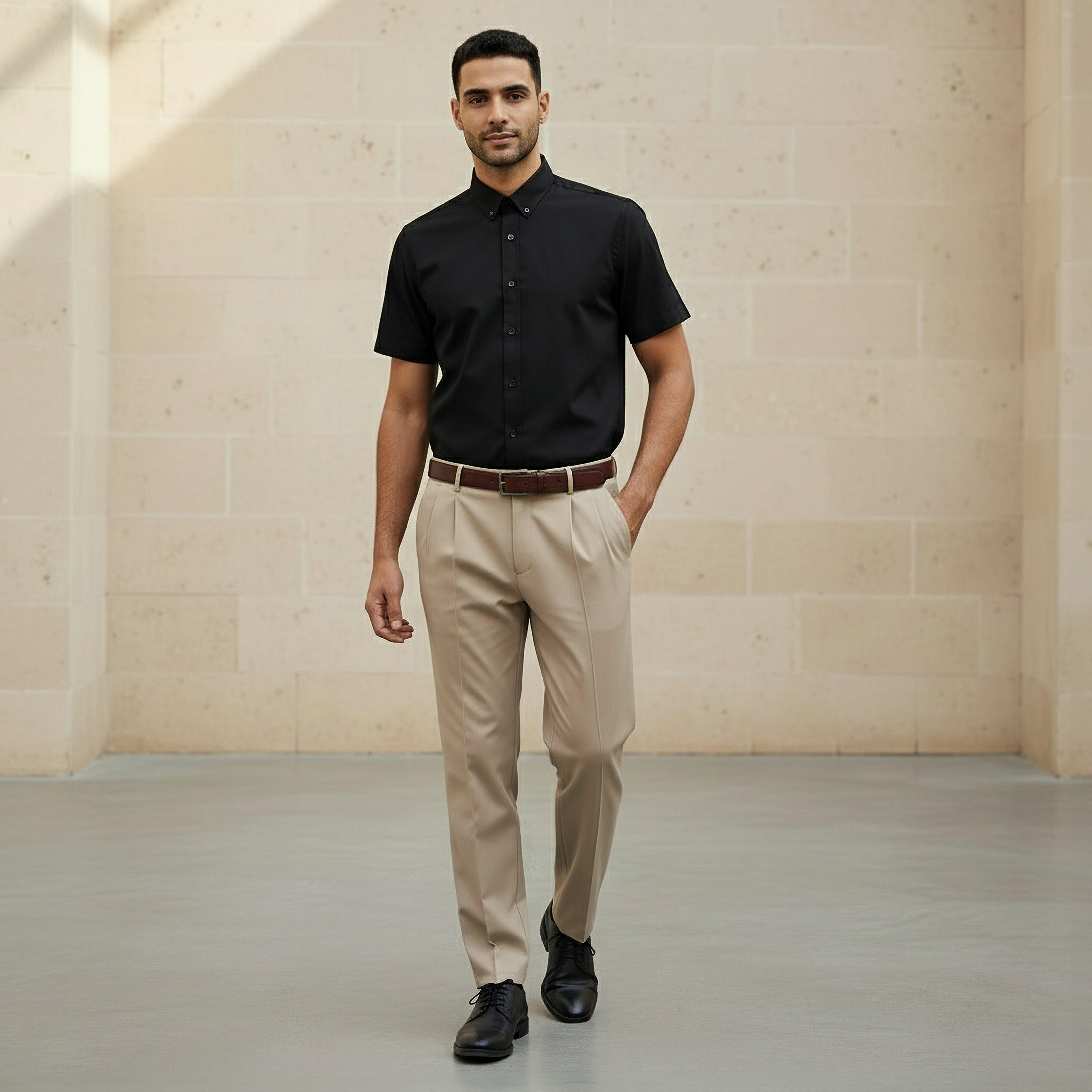 قميص بقصّة عادية وياقة عادية وأكمام قصيرة وأزرار للرجال-men-clothing-shirts-image-4