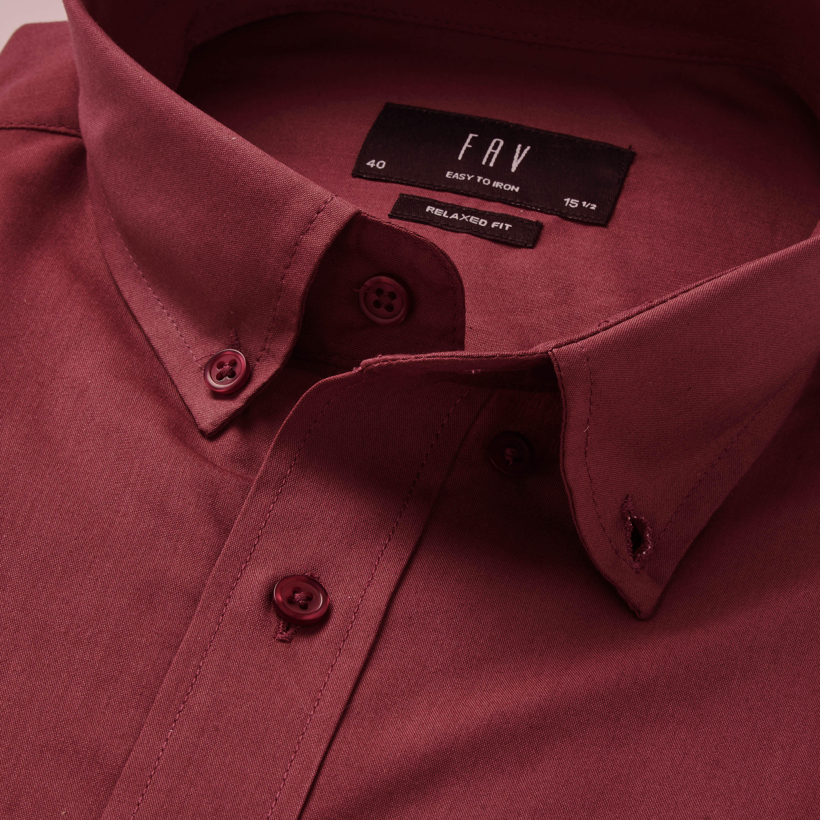قميص بقصّة عادية وياقة عادية وأكمام قصيرة وأزرار للرجال-men-clothing-shirts-image-2