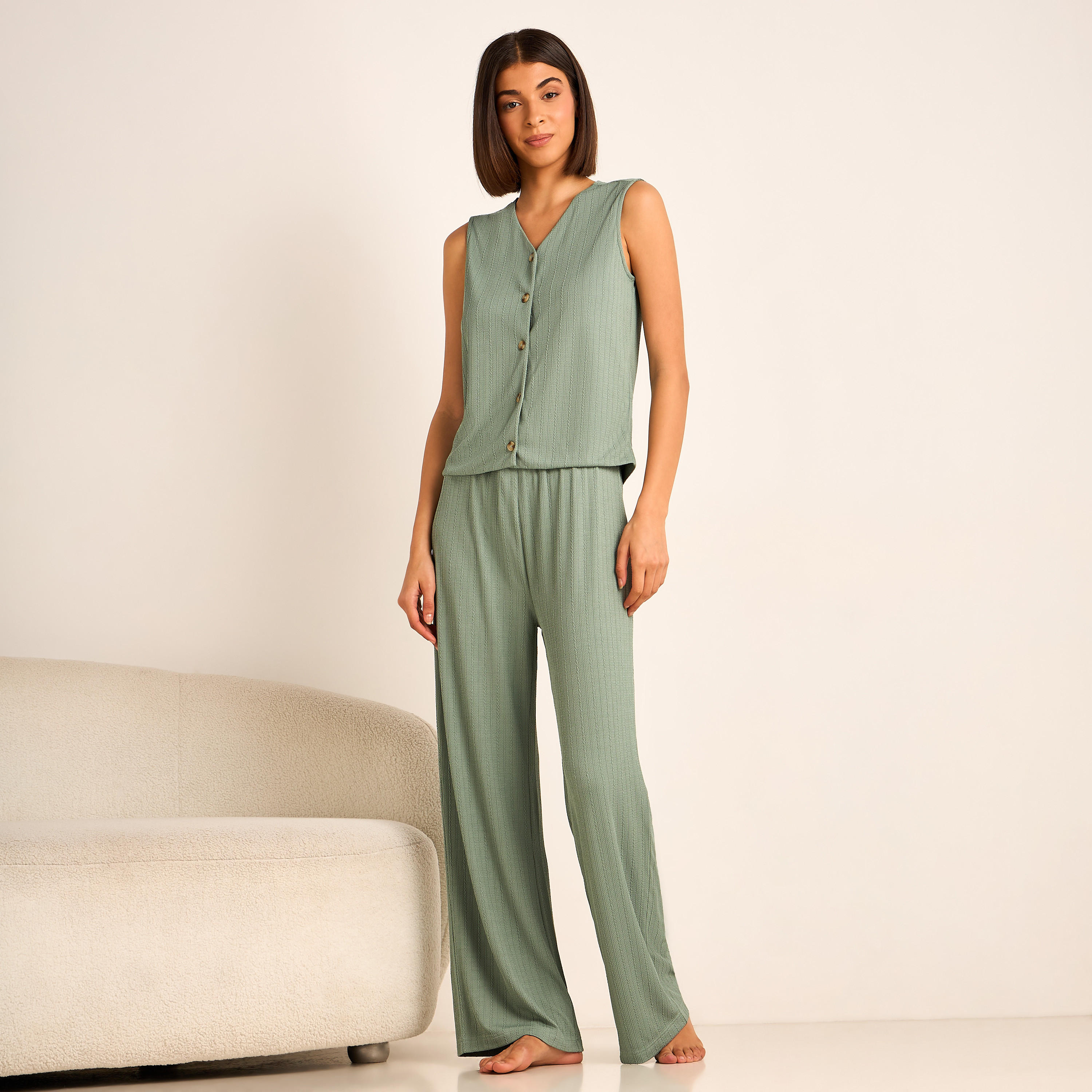 طقم فيست وبنطلون واسع من كورد-women-clothing-coordsets-image-2