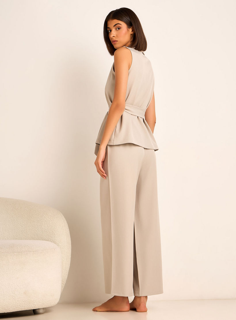 طقم منسق بلوزة ملفوفة وبنطلون واسع الساق-women-clothing-coordsets-image-4