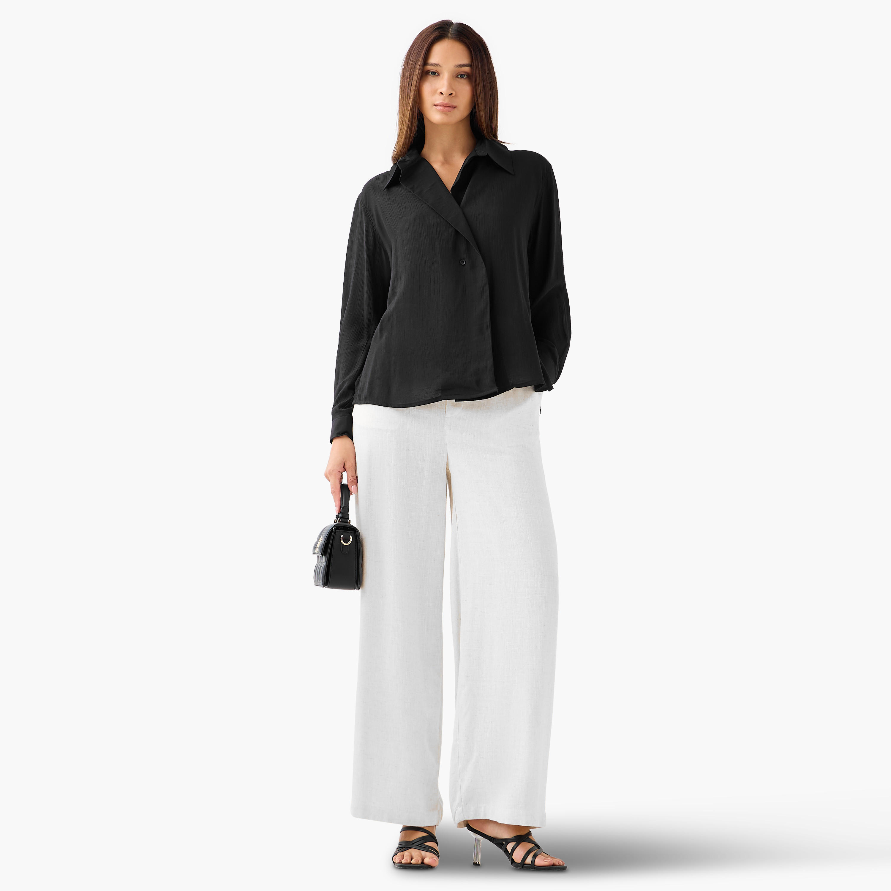 بلوزة فيسكوز بقصة عادية وتفاصيل أزرار-women-clothing-shirtsandblouses-shirts-image-2