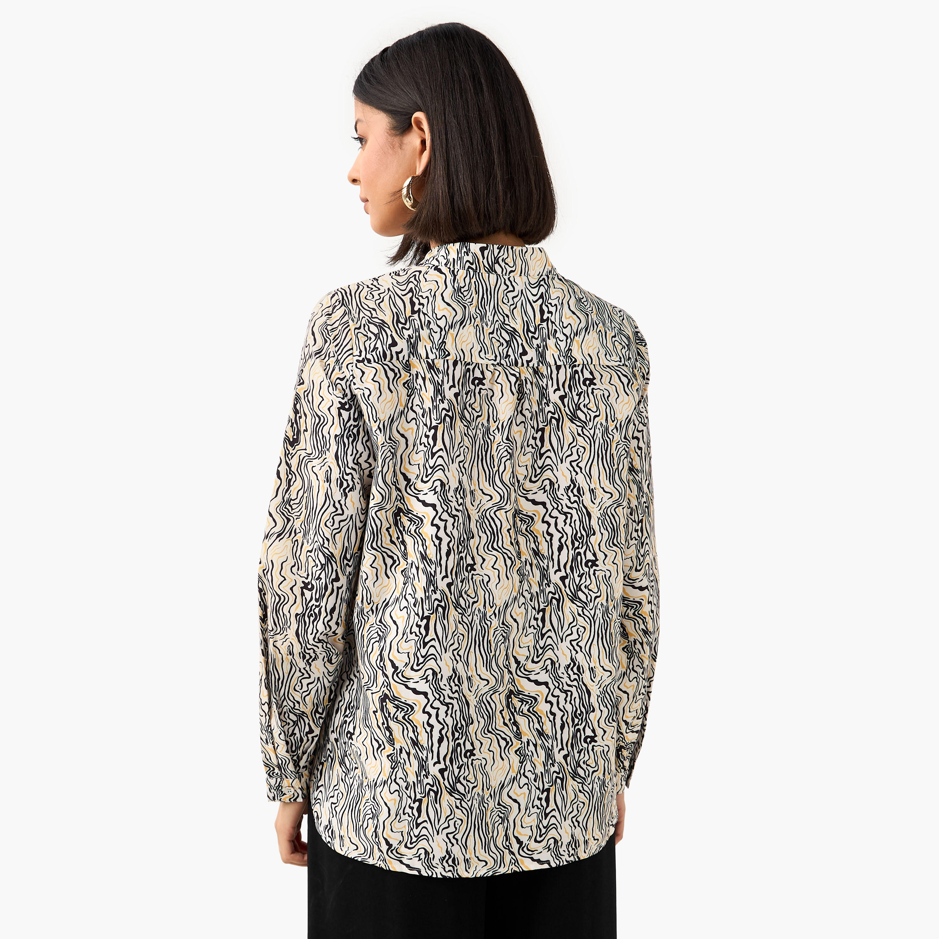 قميص بقصة عادية وياقة ماندارين وطبعات-women-clothing-shirtsandblouses-shirts-image-3