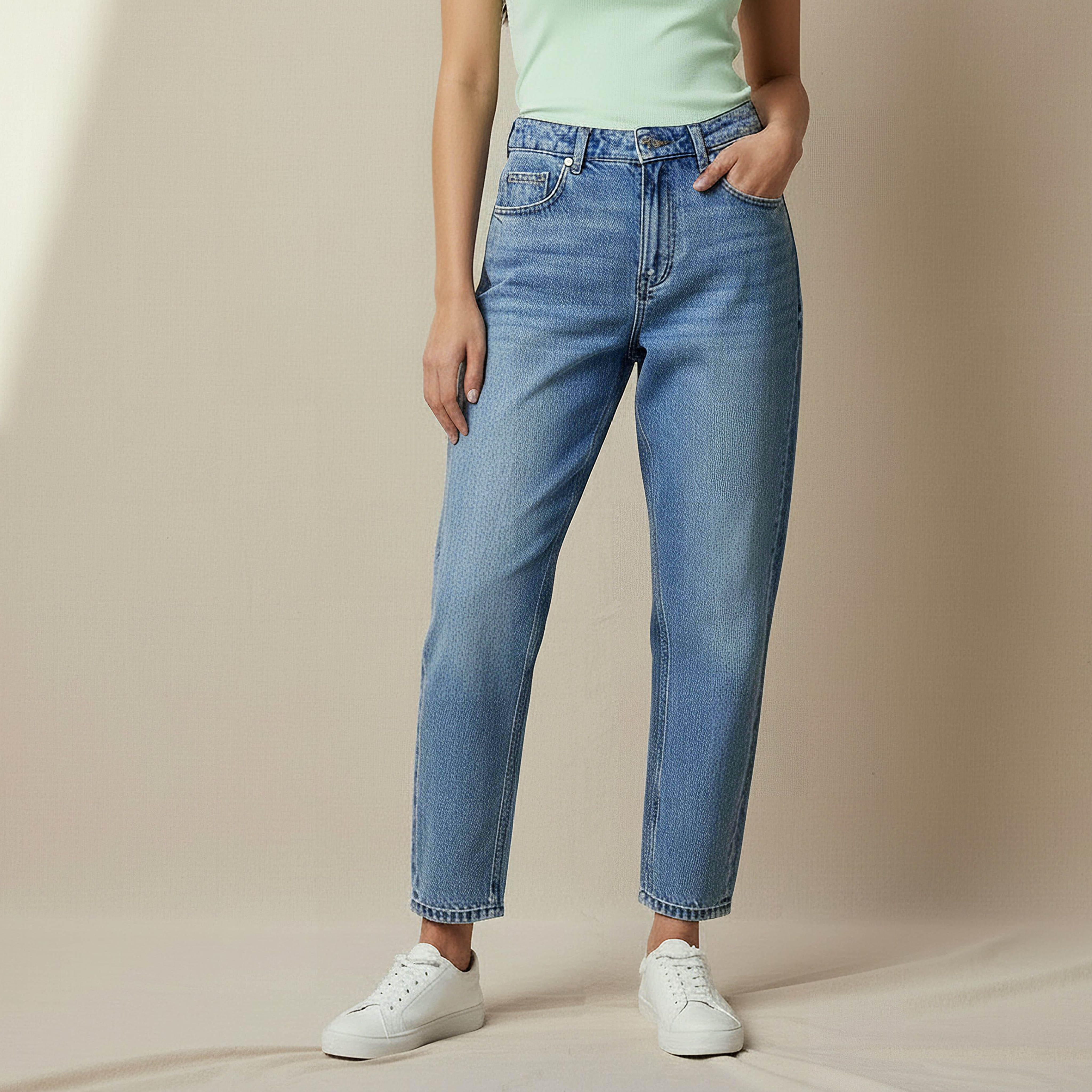بنطلون جينز بقصة مام وخصر مرتفع للنساء-women-clothing-bottoms-jeans-image-1