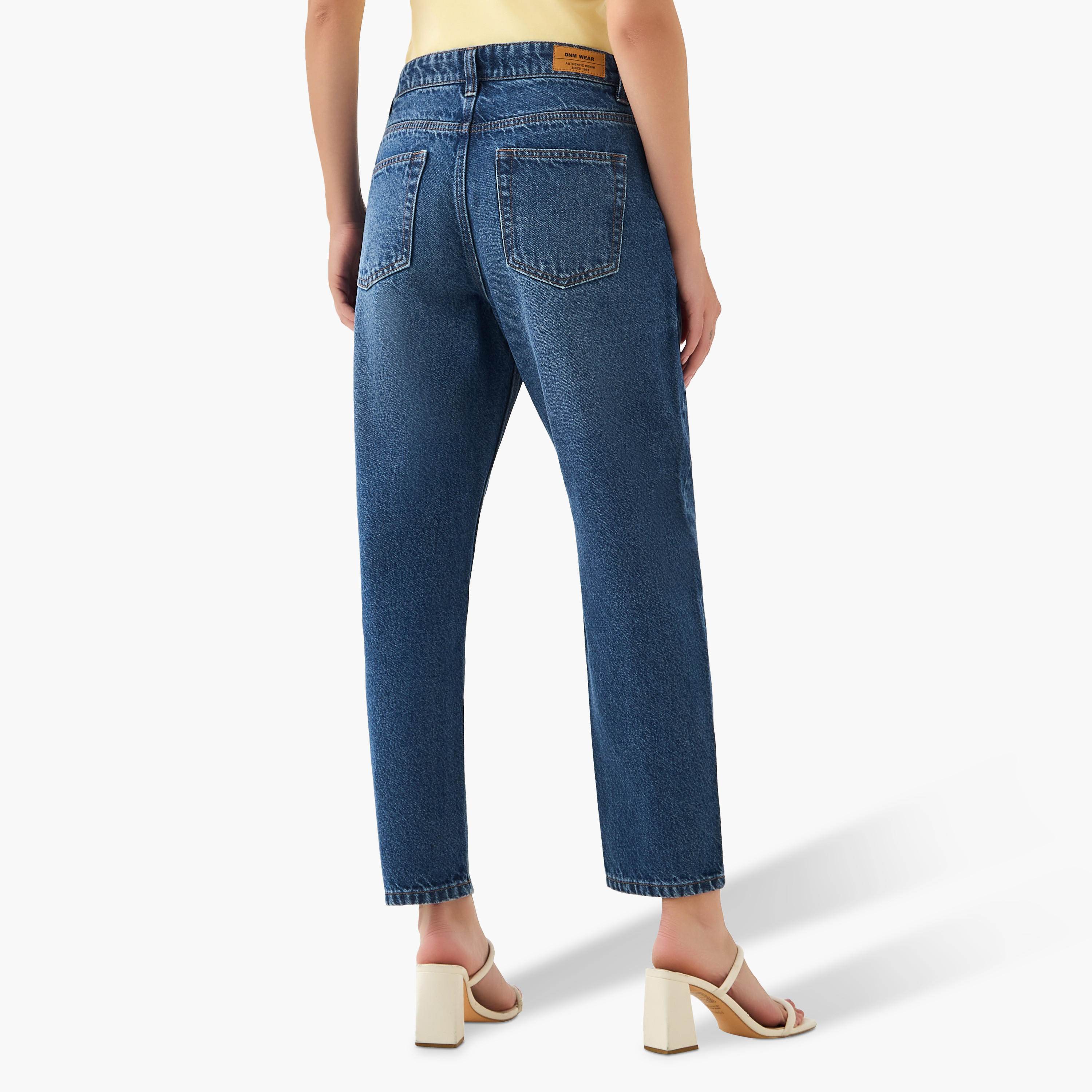 بنطلون جينز بقصة مام وخصر مرتفع للنساء-women-clothing-bottoms-jeans-image-4