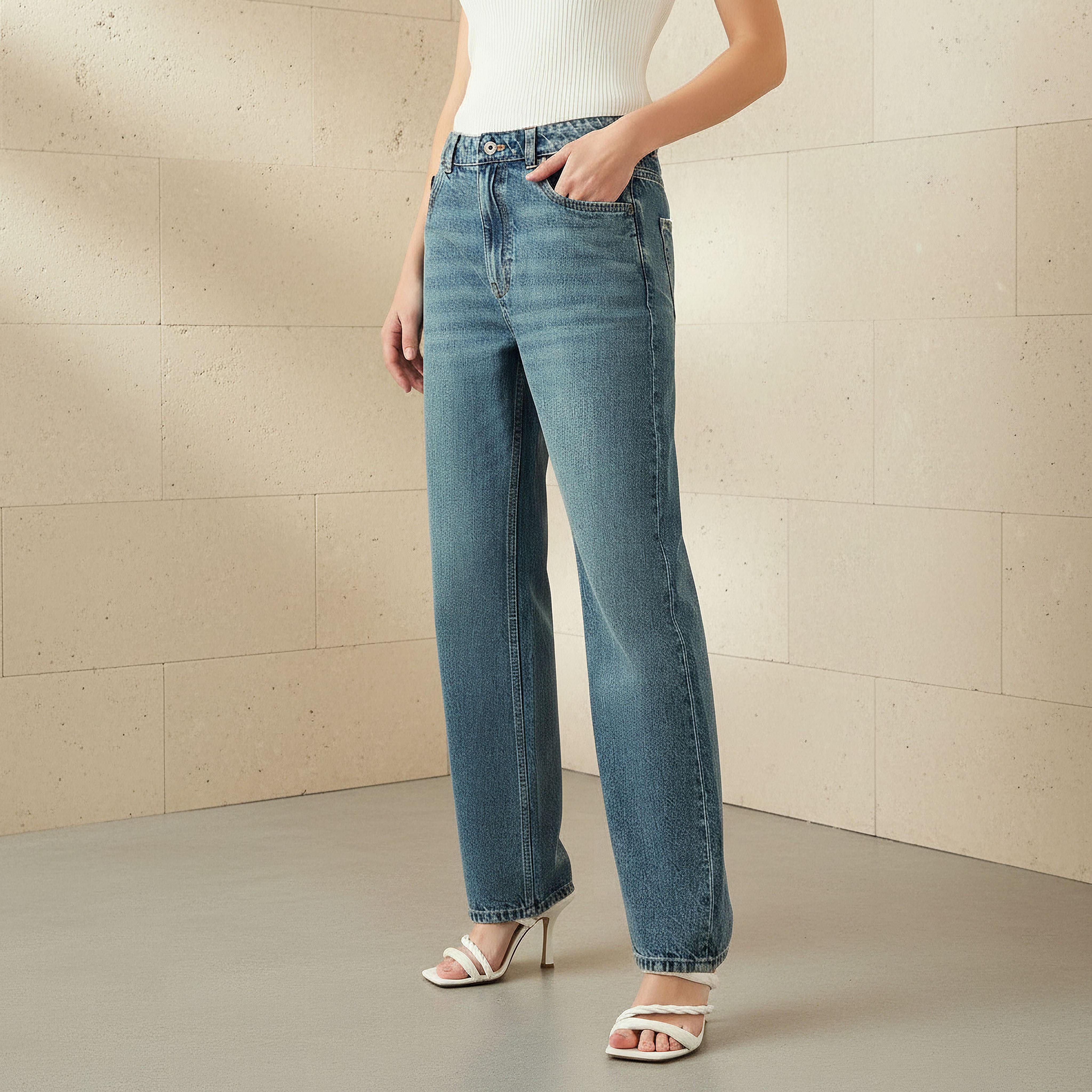 بنطلون جينز بقصة مستقيمة وخصر متوسط الارتفاع للنساء-women-clothing-bottoms-jeans-image-1
