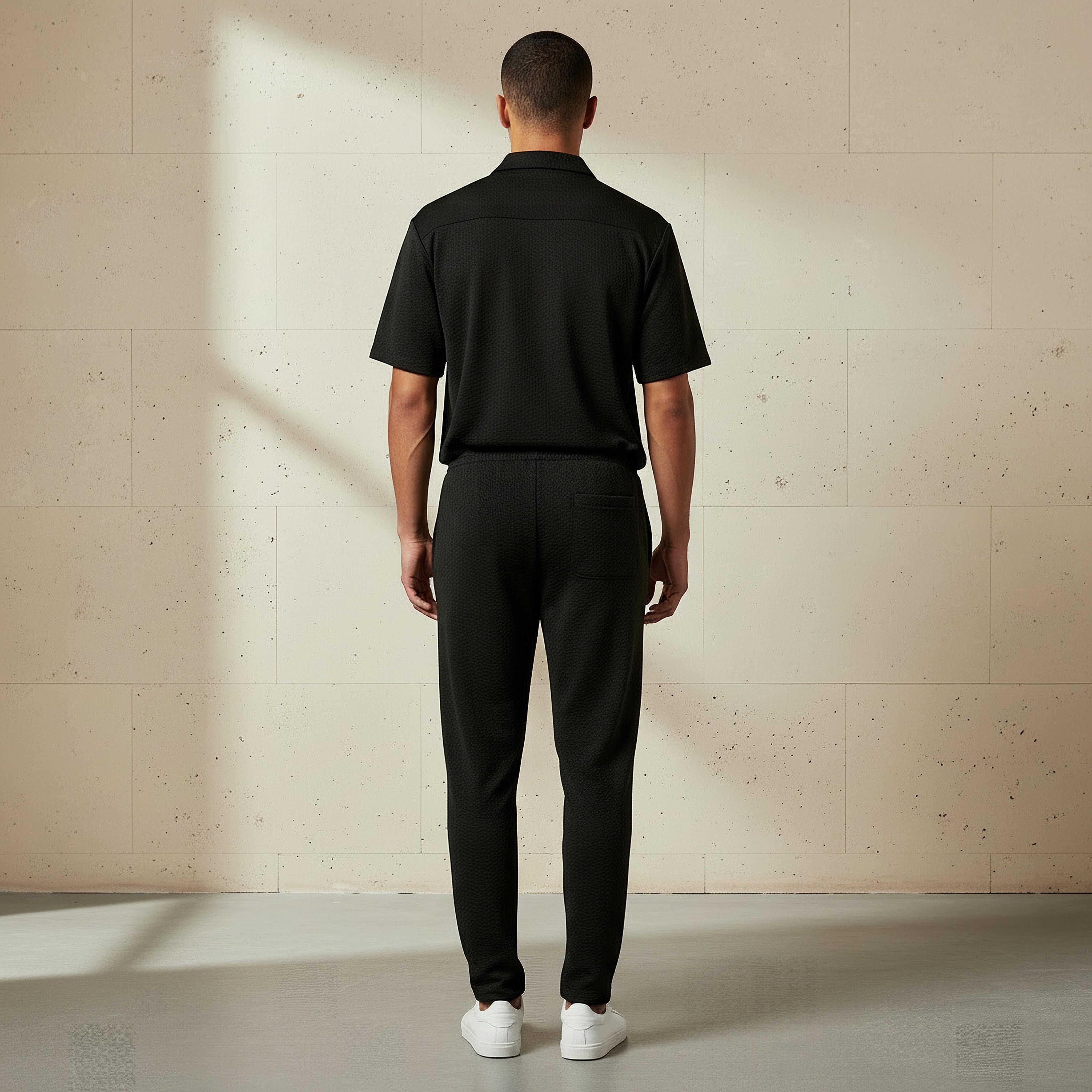 طقم قميص وبنطلون بارز الملمس-men-clothing-sportswearandactivewear-tracksuits-image-3