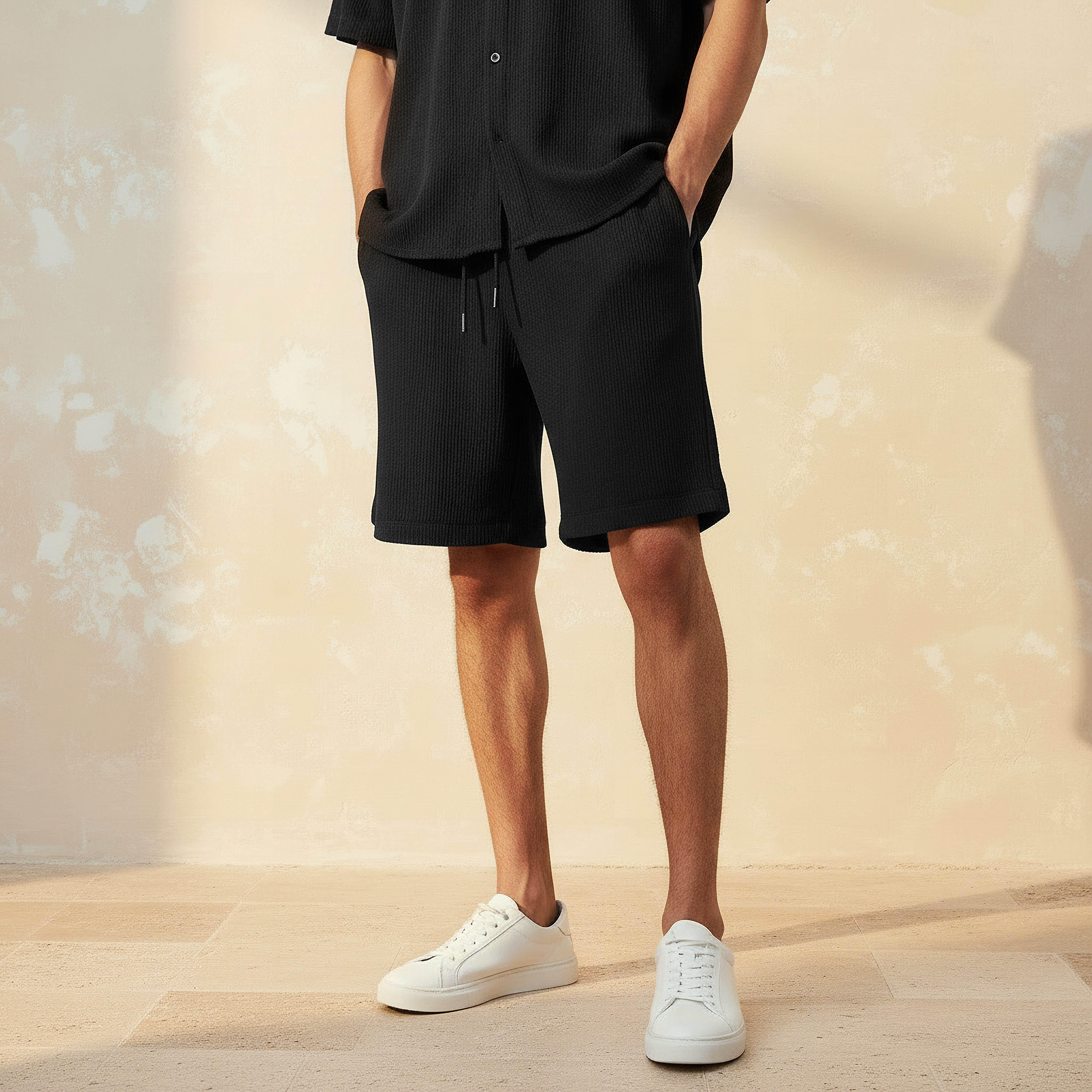 طقم قميص بارز الملمس بأكمام قصيرة وشورت-men-clothing-coordsets-image-5
