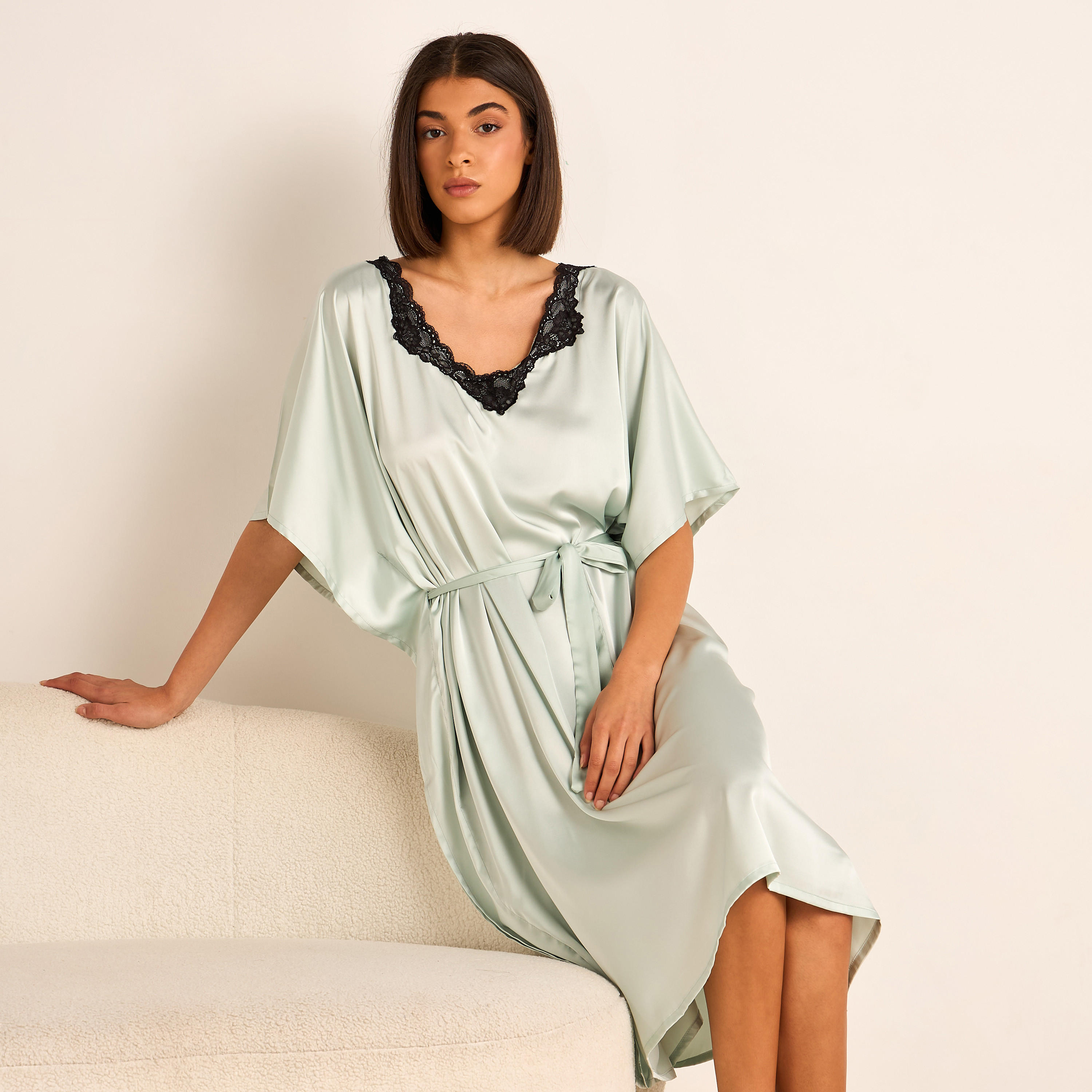 قميص نوم بأكمام قصيرة وحزام من آدارايا-women-clothing-nightwear-nighties-image-5