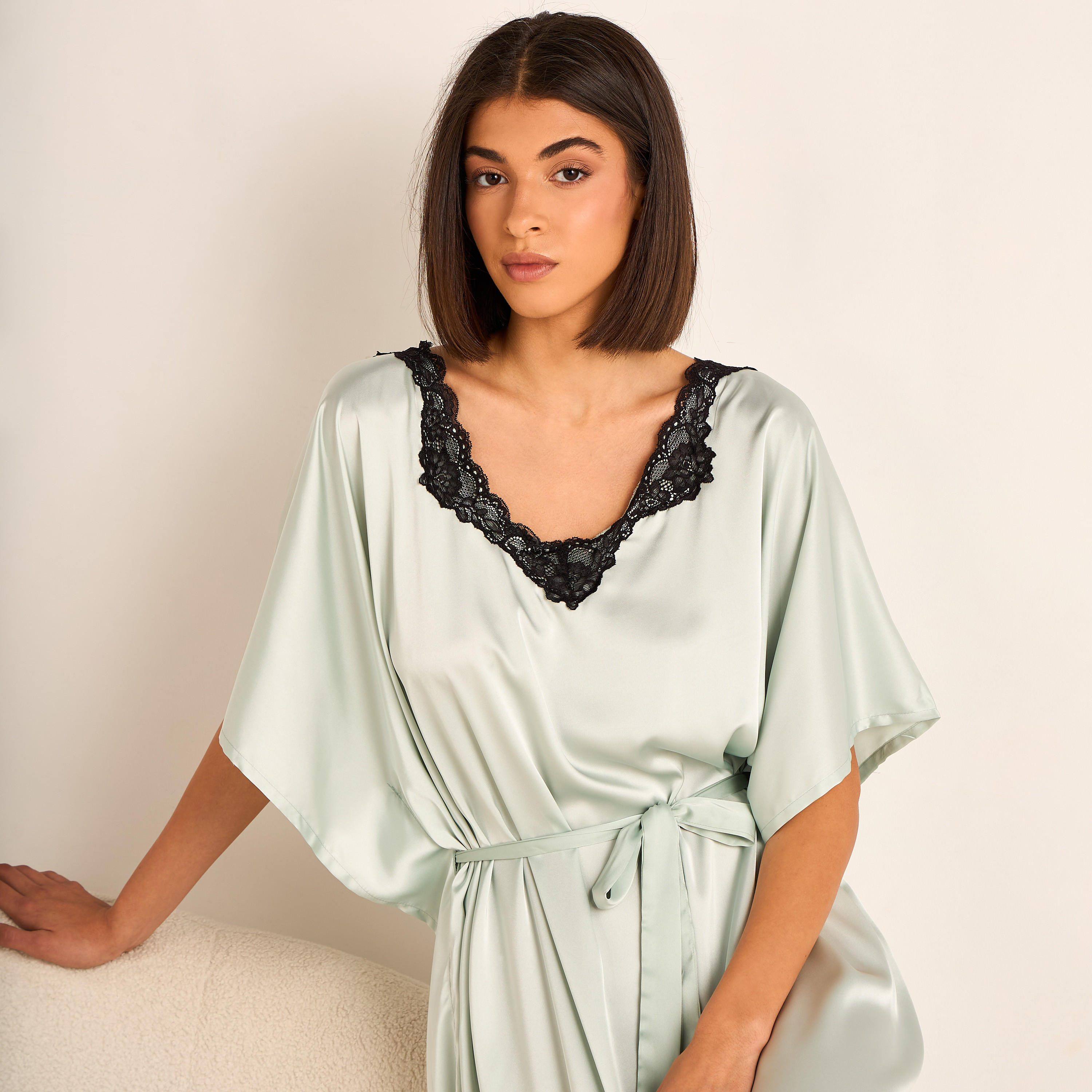 قميص نوم بأكمام قصيرة وحزام من آدارايا-women-clothing-nightwear-nighties-image-2