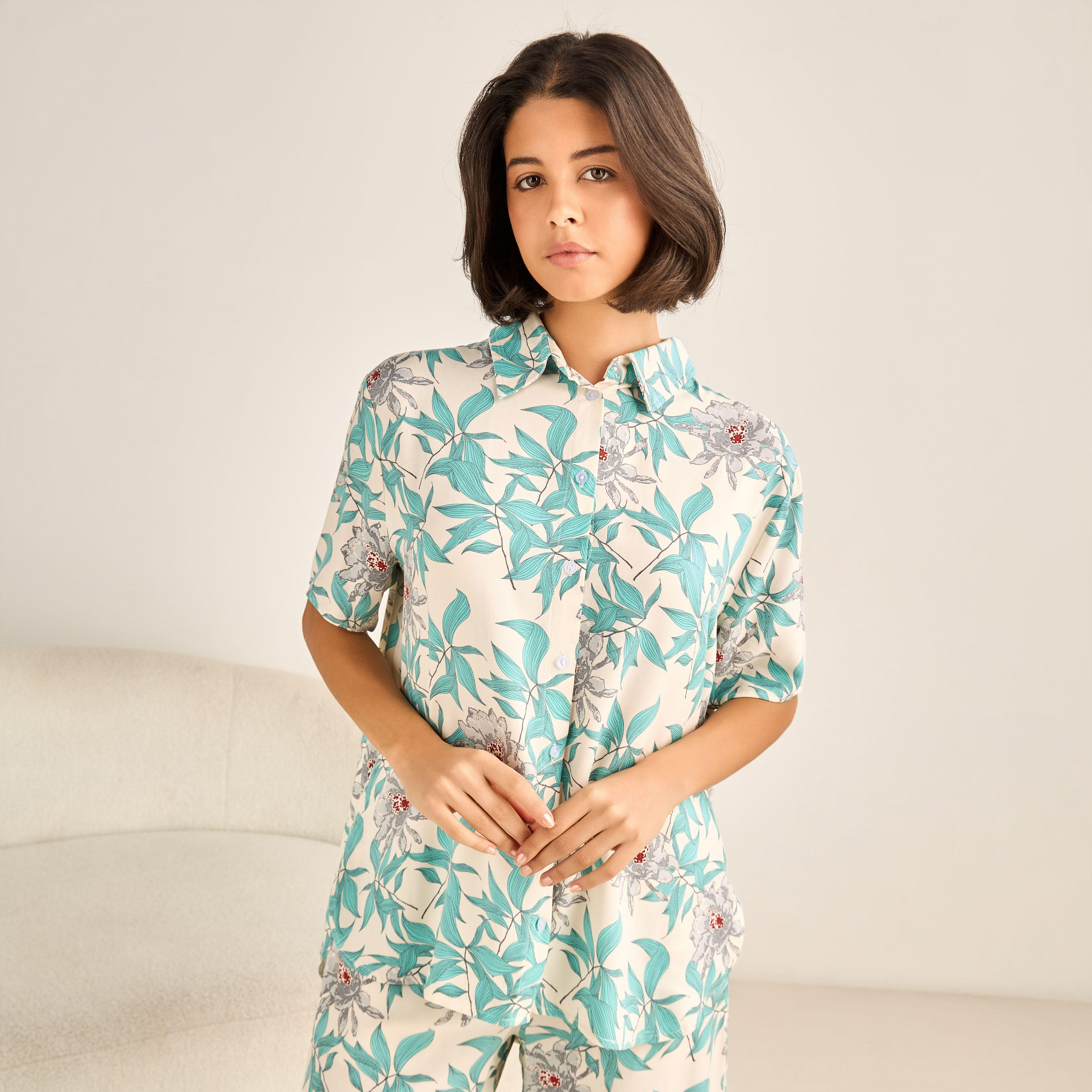 طقم بيجاما بقميص بأزرار وبنطلون من أدارايا-women-clothing-nightwear-pyjamas-longsets-image-2