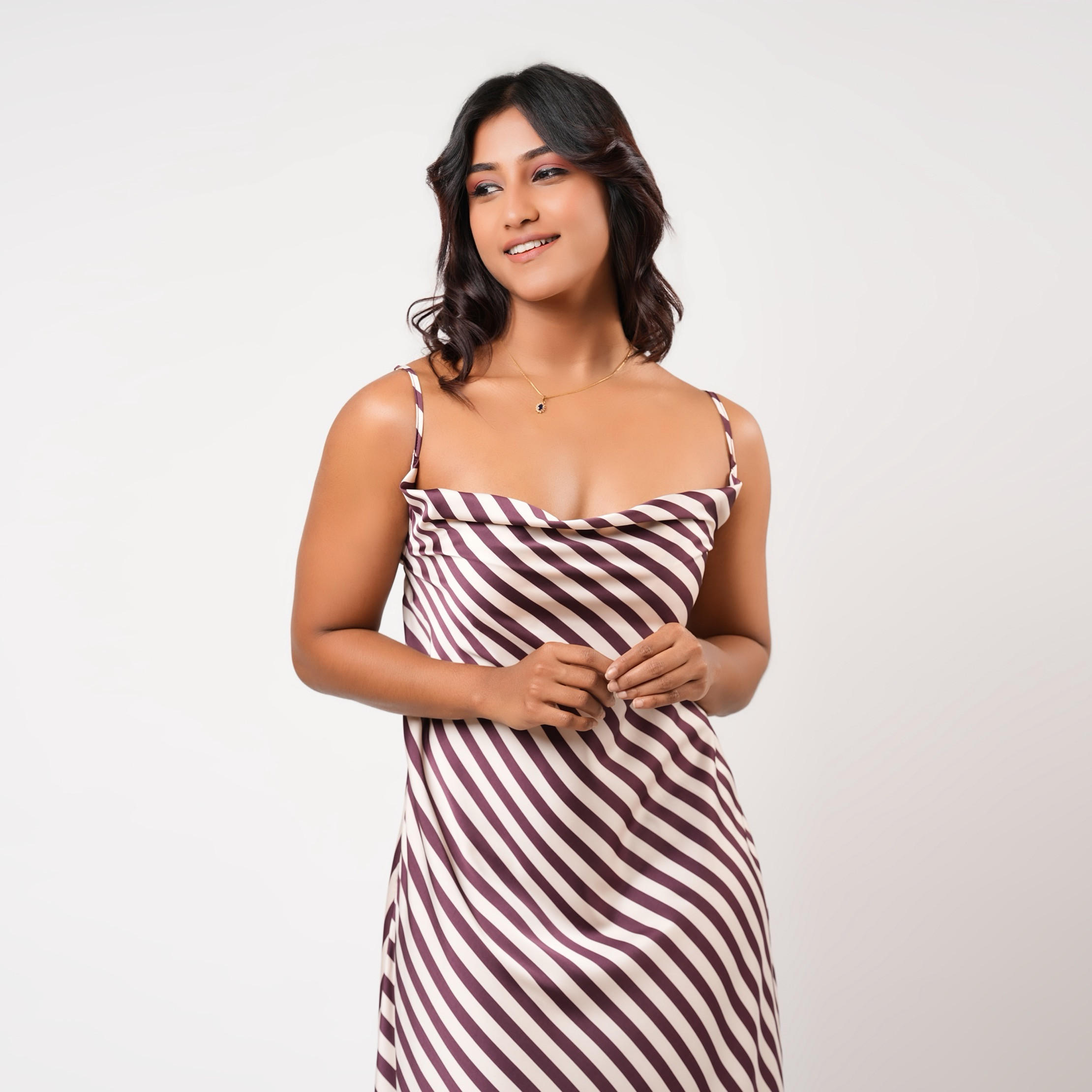 فستان نوم ماكسي بدون أكمام مخطّط من آدارايا-women-clothing-nightwear-nighties-image-4