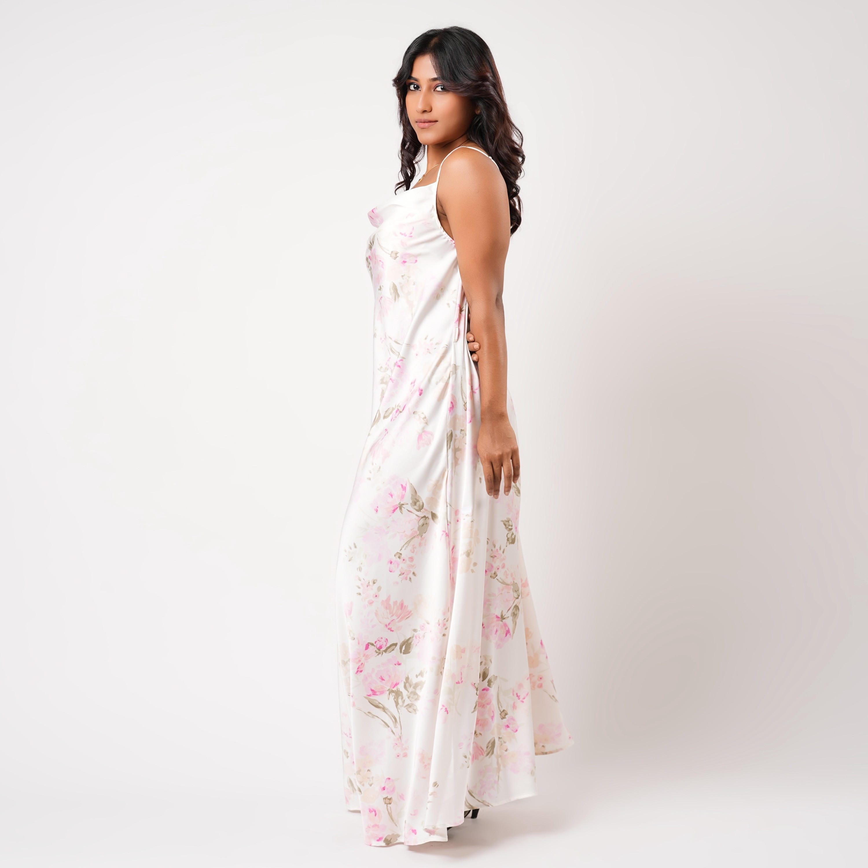 فستان نوم ماكسي بدون أكمام بطبعات زهرية من آدارايا-women-clothing-nightwear-nighties-image-3