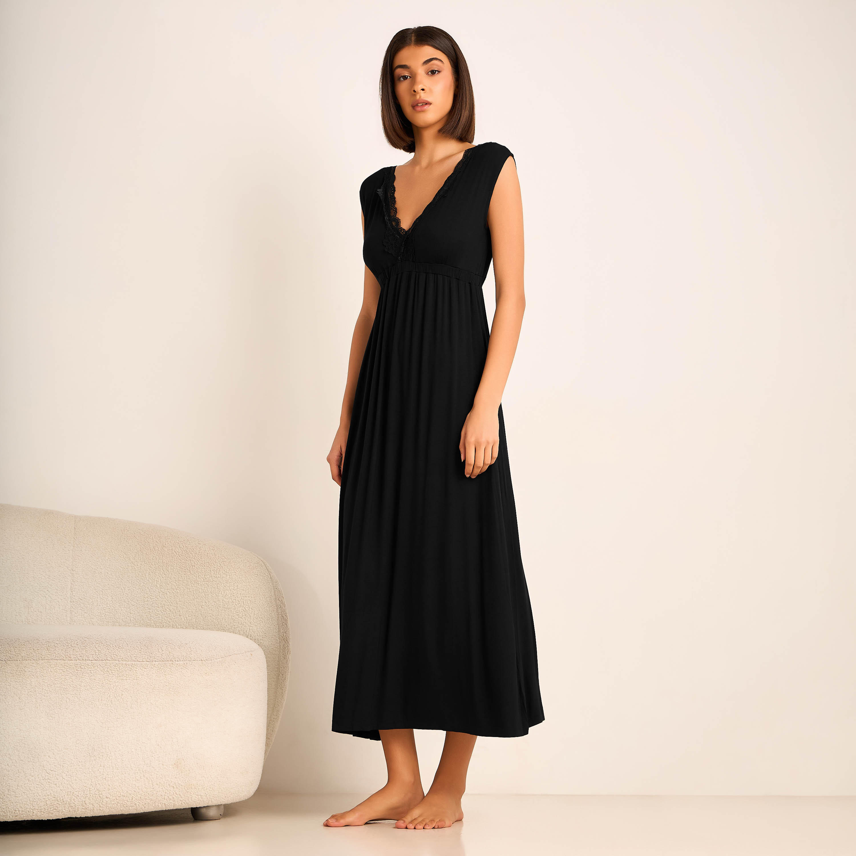 قميص نوم بأكمام قصيرة وحافة دانتيل من أدارايا-women-clothing-nightwear-nighties-image-1