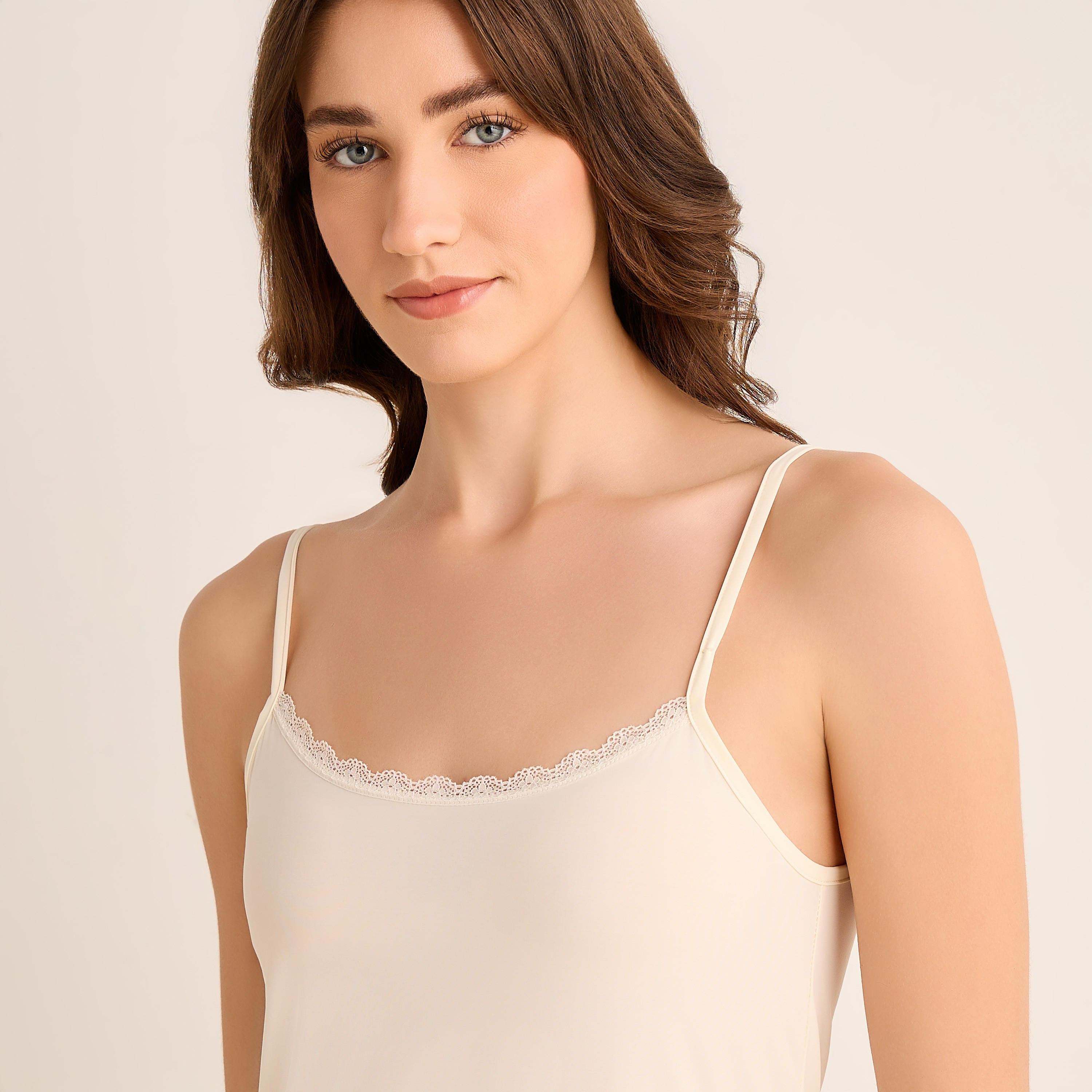 فستان نوم قصير بدون أكمام بحواف دانتيل – طقم قطعتين-women-clothing-nightwear-nighties-image-6
