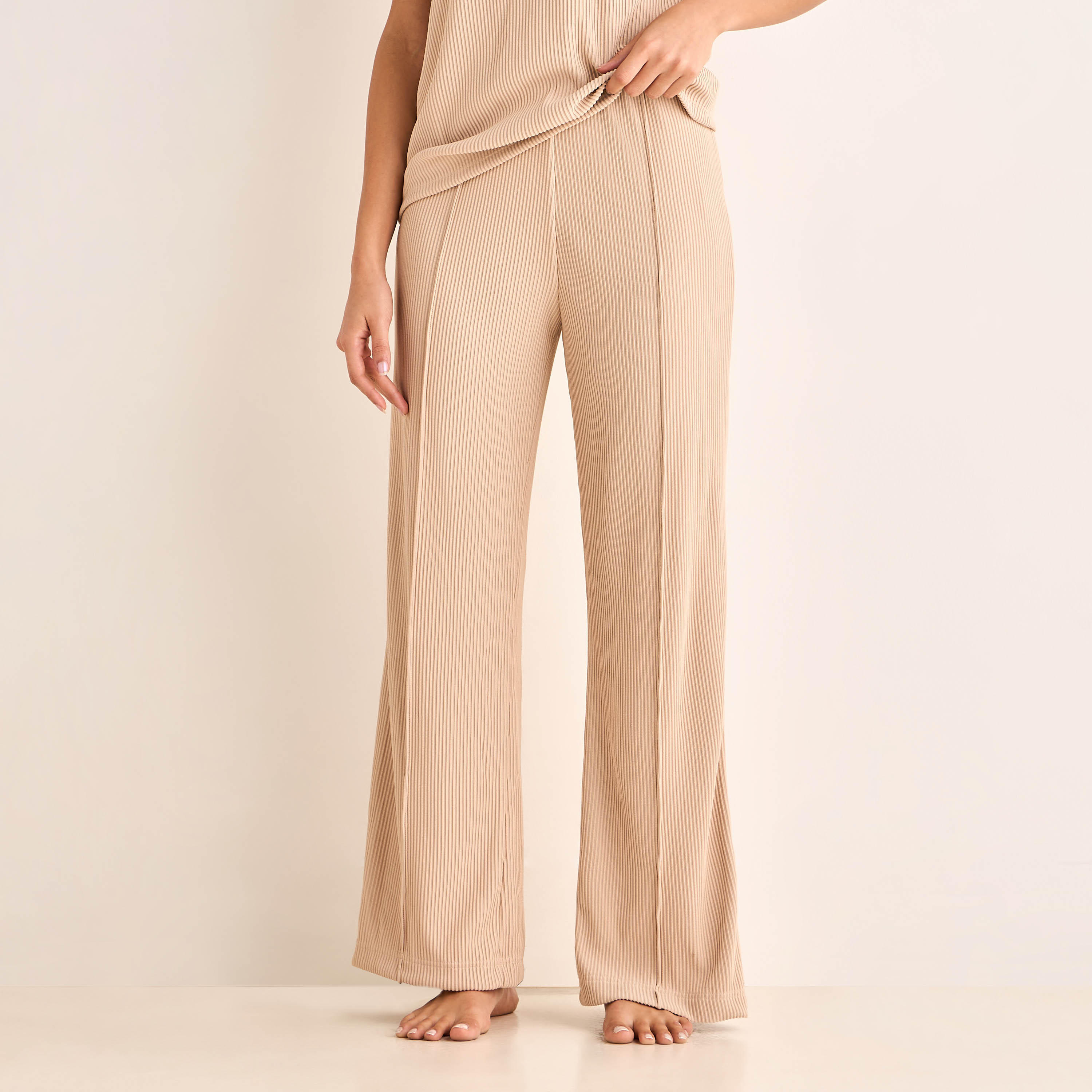 طقم بلوزة منسوجة بارزة الملمس وبنطلون-women-clothing-coordsets-image-4