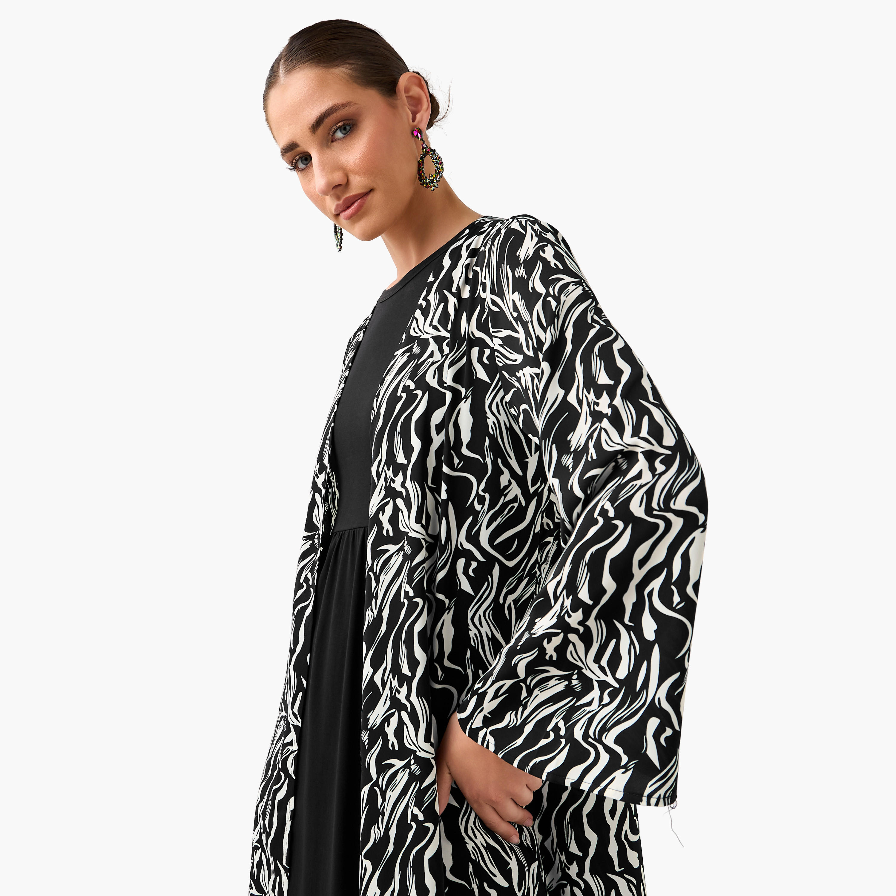 Regular Fit Kimono Abaya Shrug with Print-women-arabicclothing-abayas-image-6