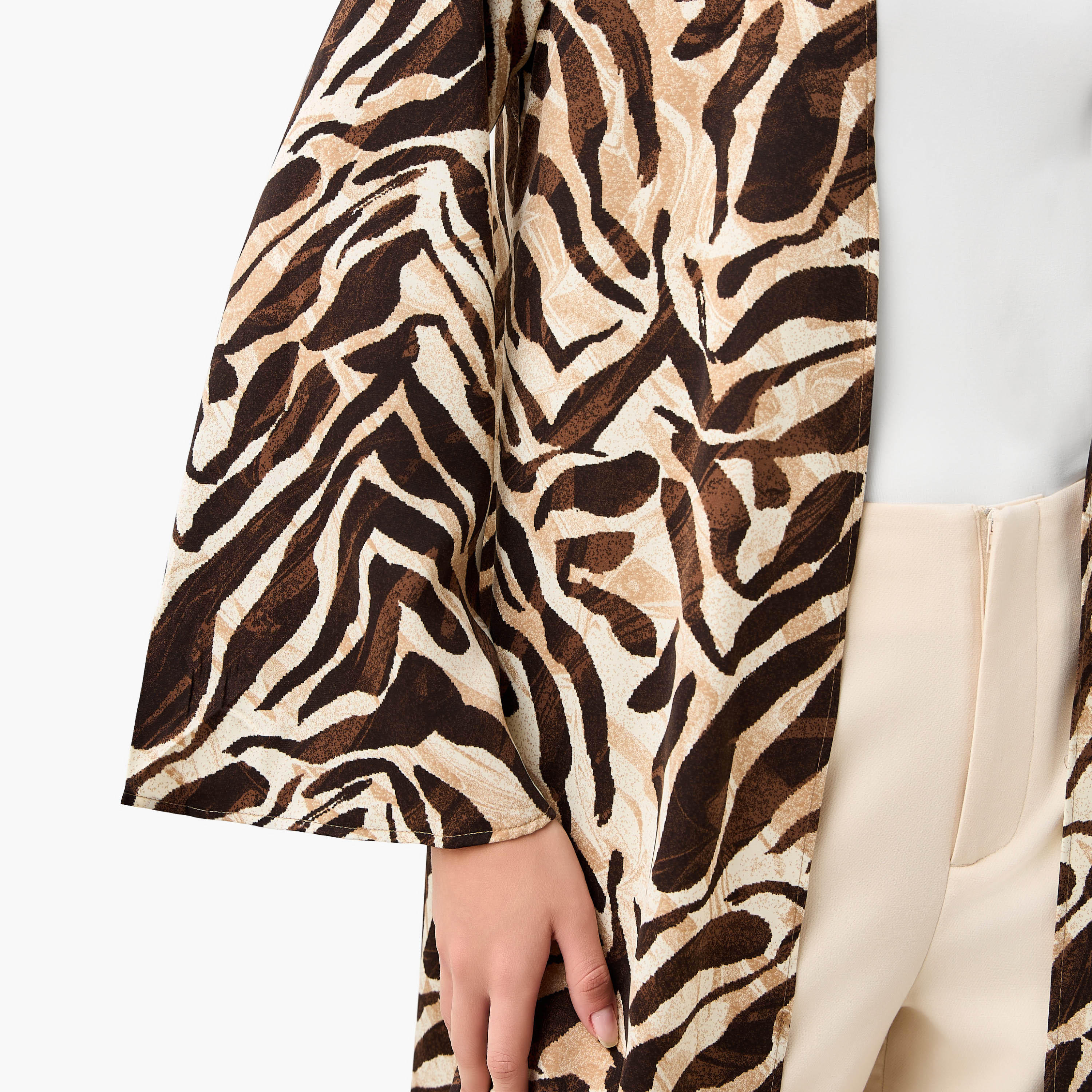 Regular Fit Kimono Abaya Shrug with Animal Print-women-arabicclothing-abayas-image-5