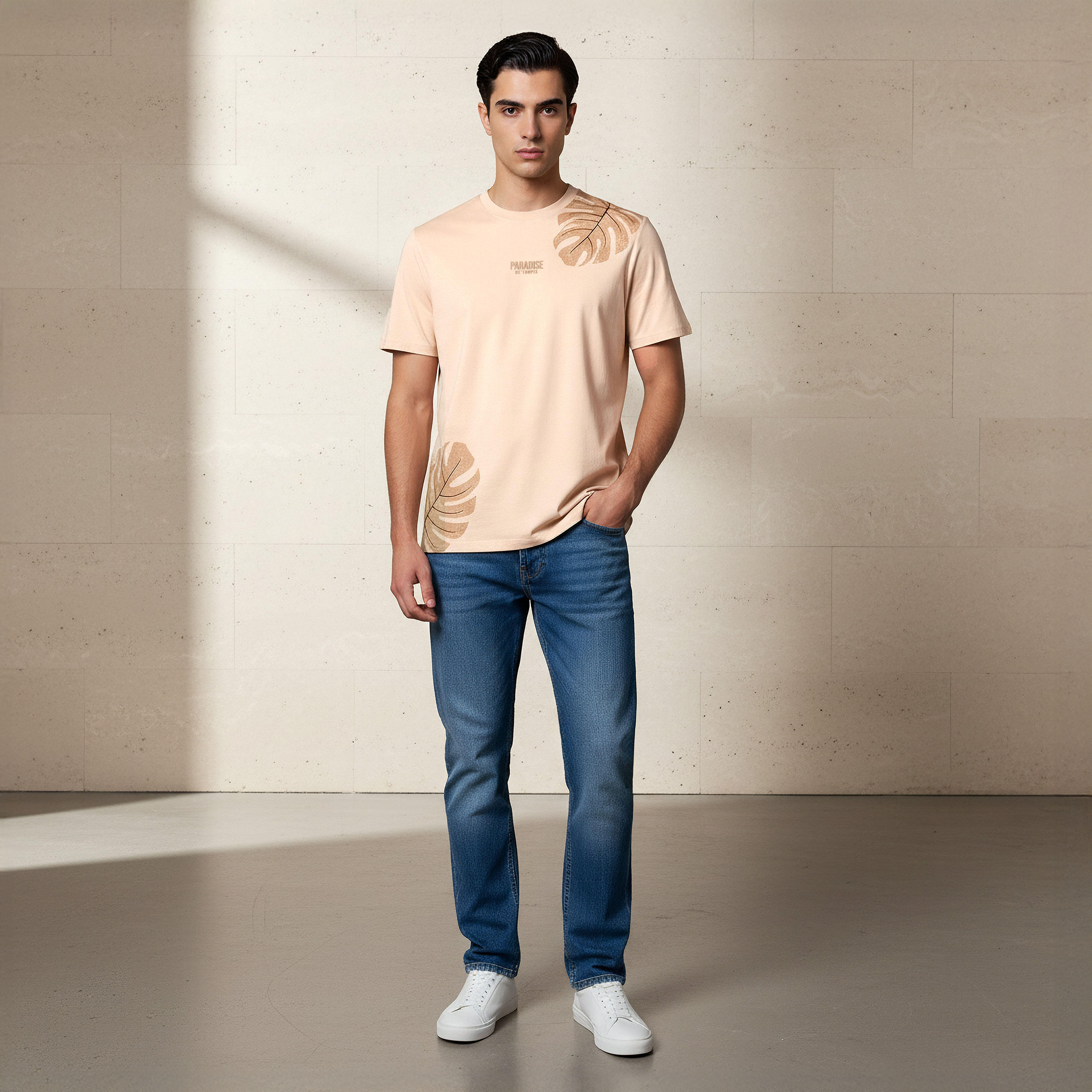 تيشيرت رجالي بطبعات وقصة عادية وياقة ضيقة وأكمام قصيرة-men-clothing-tshirtsandpolos-tshirts-image-2