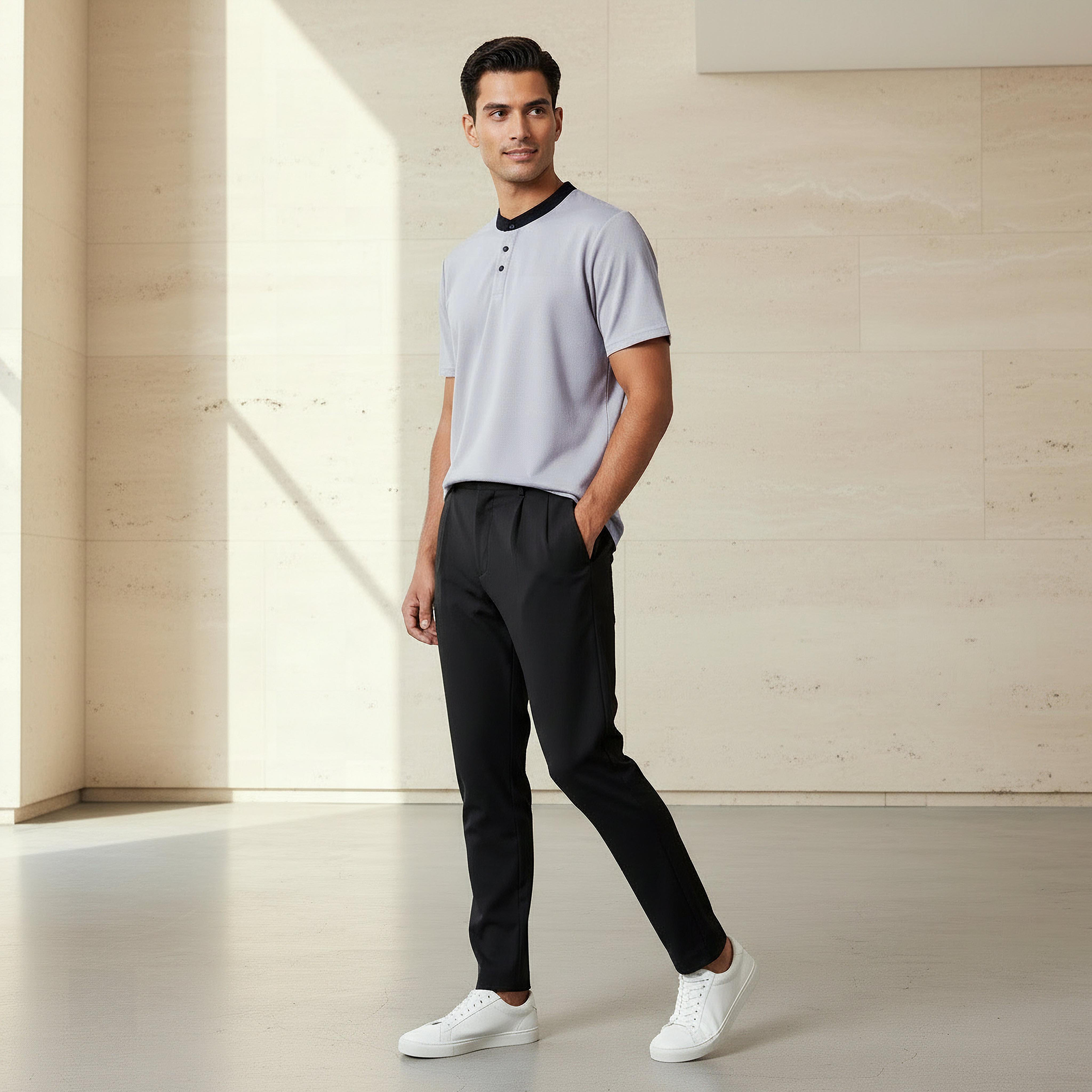 تيشيرت بيكيه بقصّة عادية وياقة هينلي وأكمام قصيرة للرجال-men-clothing-tshirtsandpolos-tshirts-image-2