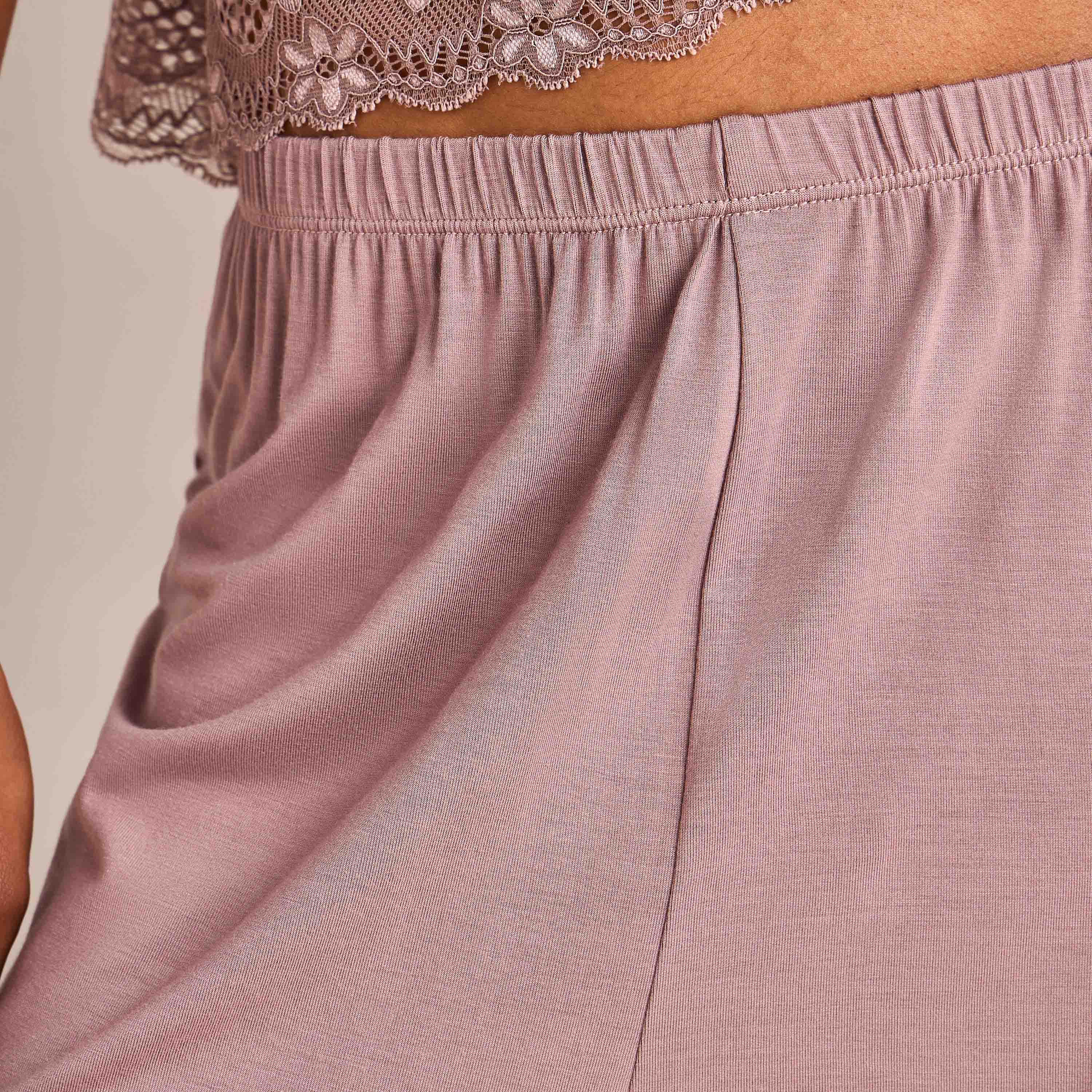 طقم بيجاما بنطلون وبلوزة بحمالات رفيعة-women-clothing-nightwear-pyjamas-longsets-image-1