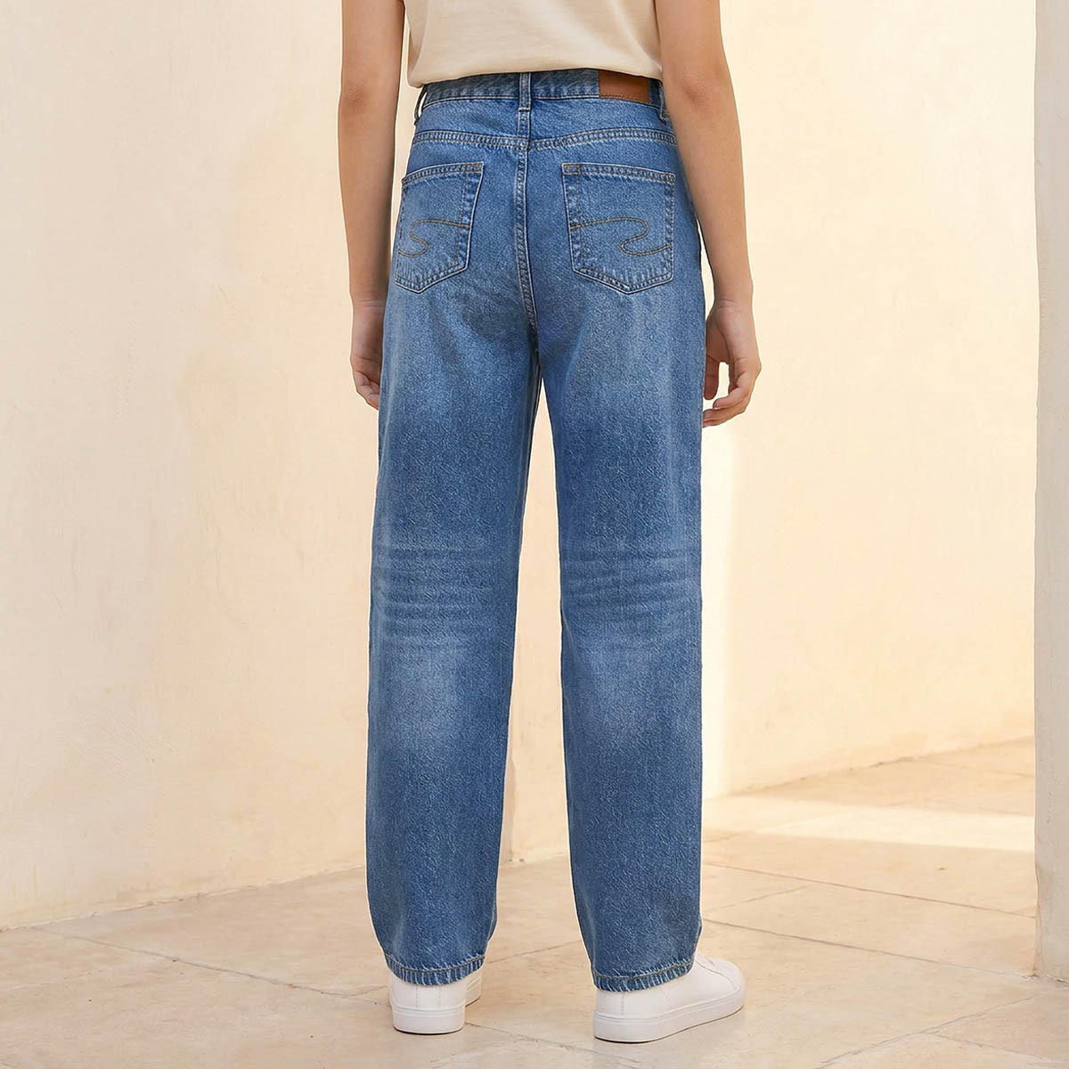 بنطلون جينز بقصّة مستقيمة وخصر مرتفع للنساء من لي كوبر-women-clothing-bottoms-jeans-image-4