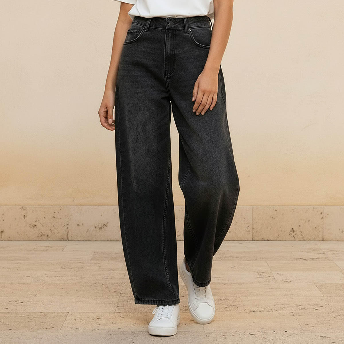 بنطلون جينز بقصّة مستقيمة وخصر مرتفع للنساء من لي كوبر-women-clothing-bottoms-jeans-image-1