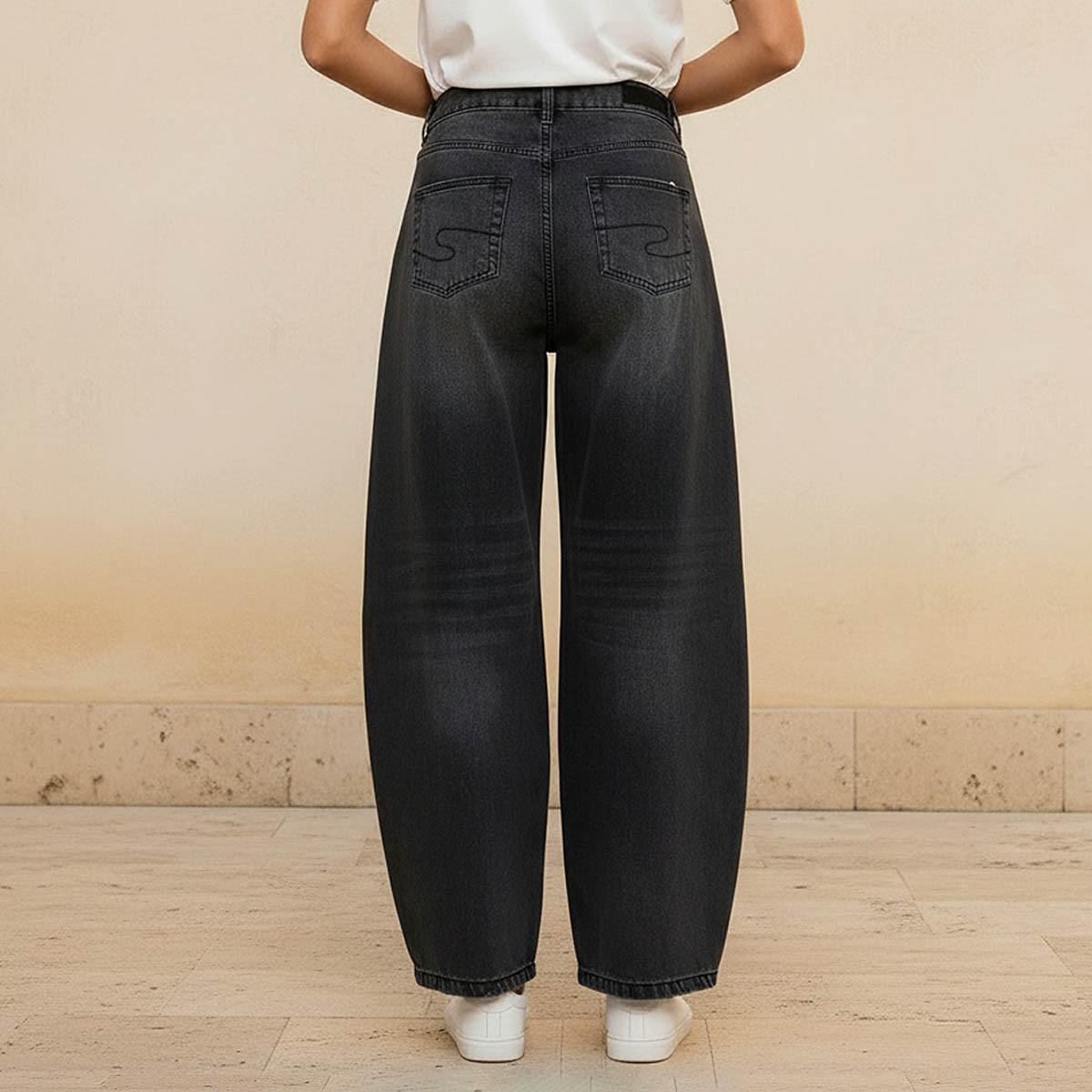 بنطلون جينز بقصّة مستقيمة وخصر مرتفع للنساء من لي كوبر-women-clothing-bottoms-jeans-image-4