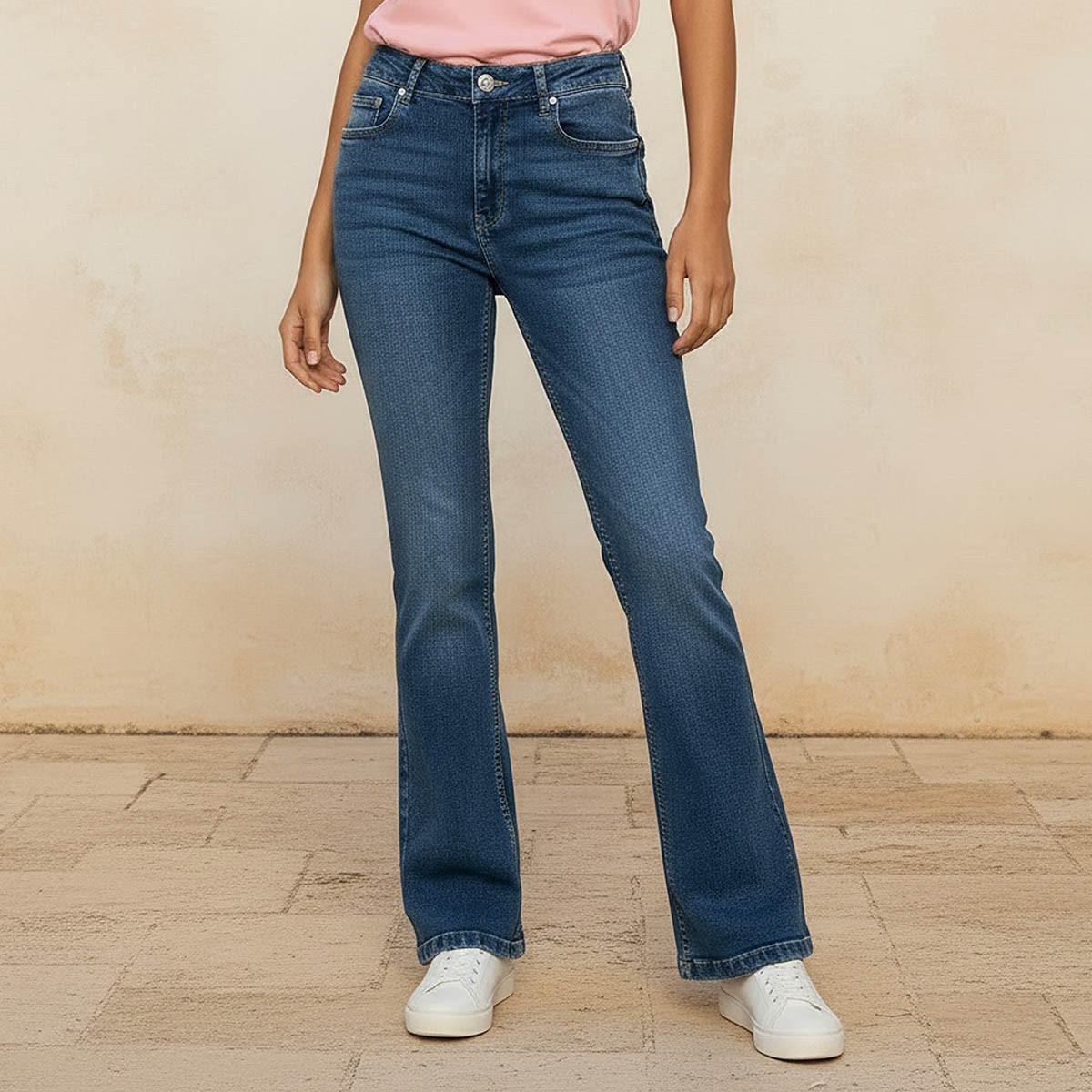 بنطلون جينز بقصّة الأبوات وخصر مرتفع للنساء من لي كوبر-women-clothing-bottoms-jeans-image-1