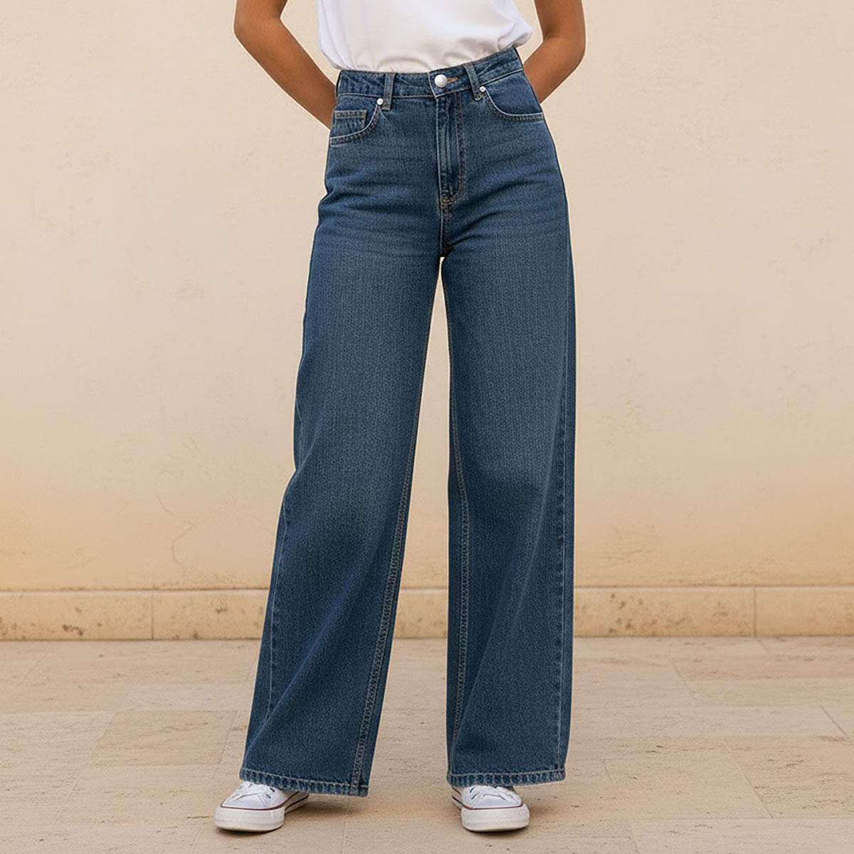 بنطلون جينز قطن واسع الساق بزر إغلاق وجيوب من لي كوبر-women-clothing-bottoms-jeans-image-1