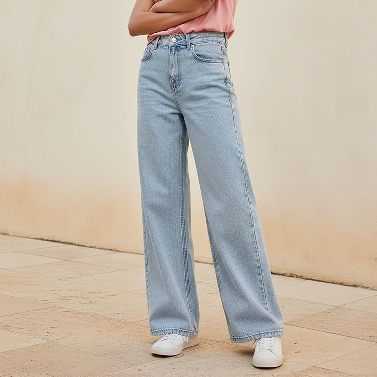 بنطلون جينز قطن واسع الساق بزر إغلاق وجيوب من لي كوبر-women-clothing-bottoms-jeans-image-1