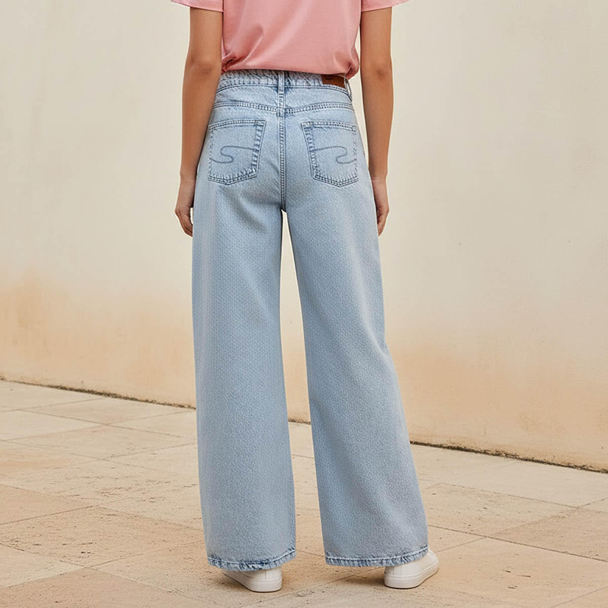 بنطلون جينز قطن واسع الساق بزر إغلاق وجيوب من لي كوبر-women-clothing-bottoms-jeans-image-4