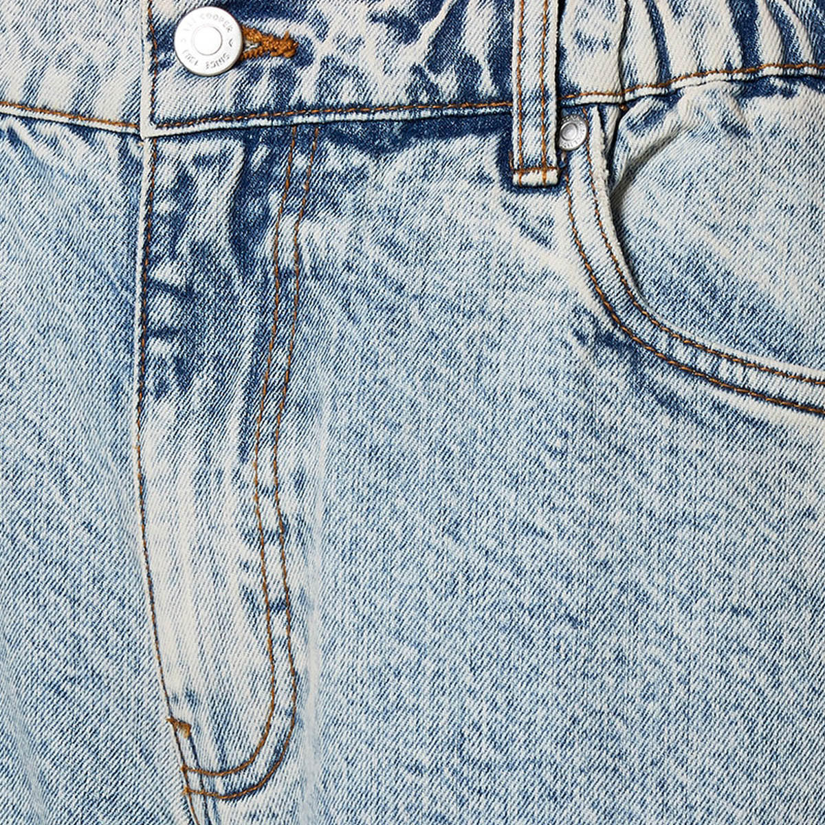 بنطلون جينز قطن واسع الساق بخصر أزرار وجيوب من لي كوبر-women-clothing-bottoms-jeans-image-2