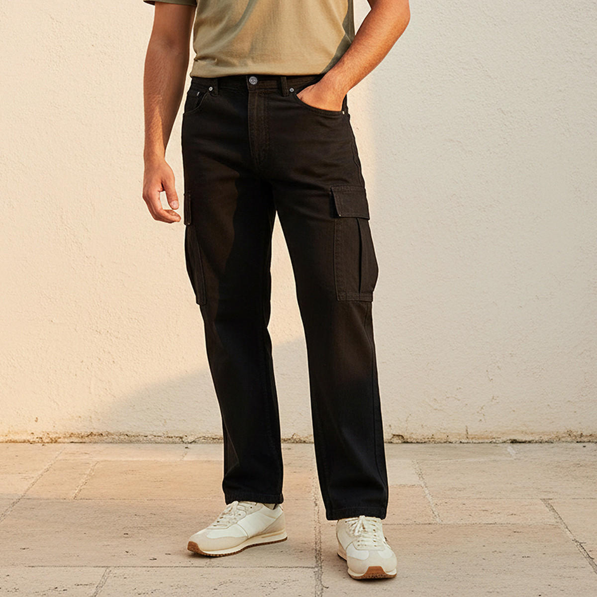 Lee Cooper Men Relaxed Fit Mid-Rise Cargo Jeans-men-clothing-bottoms-jeans-image-1