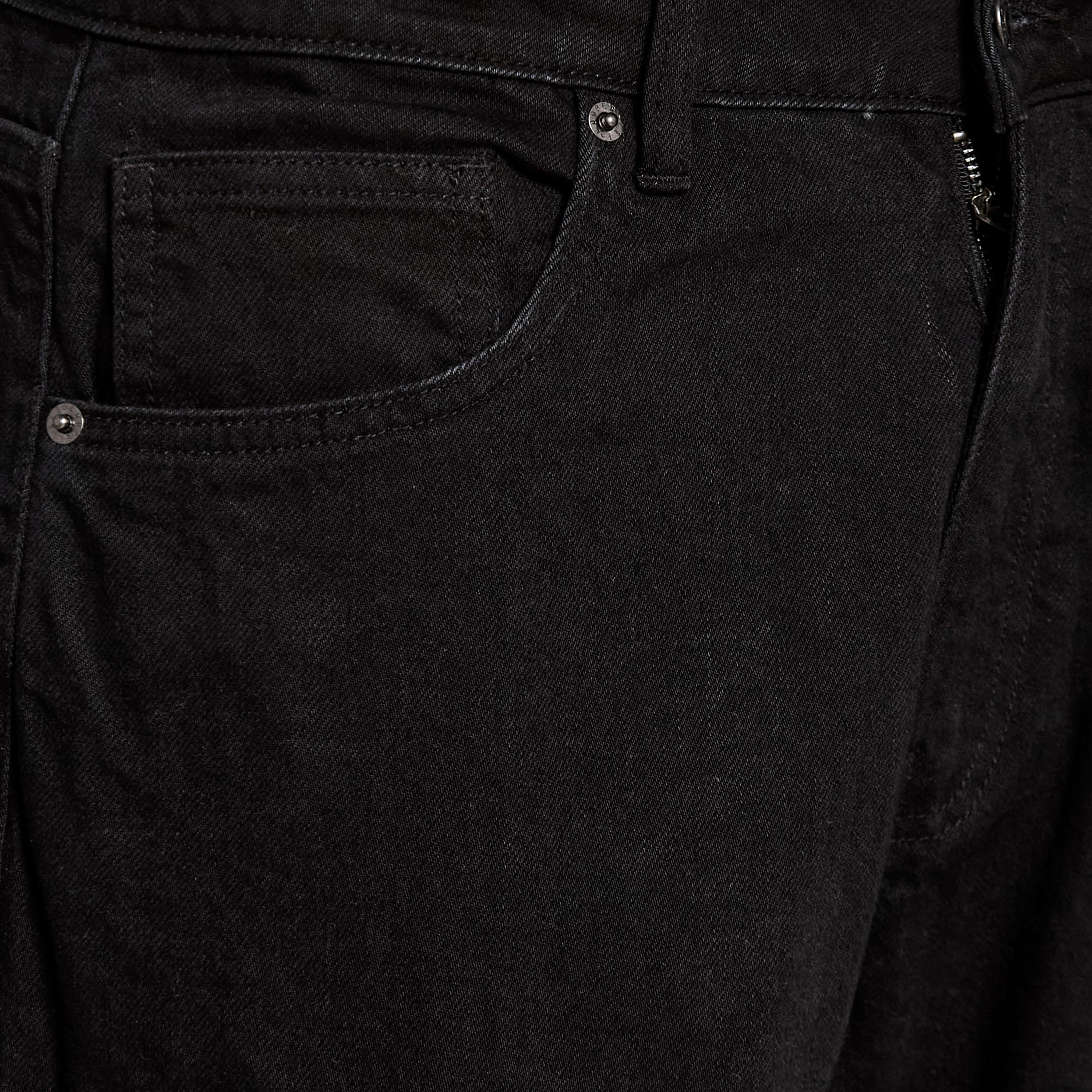Lee Cooper Men Relaxed Fit Mid-Rise Cargo Jeans-men-clothing-bottoms-jeans-image-2