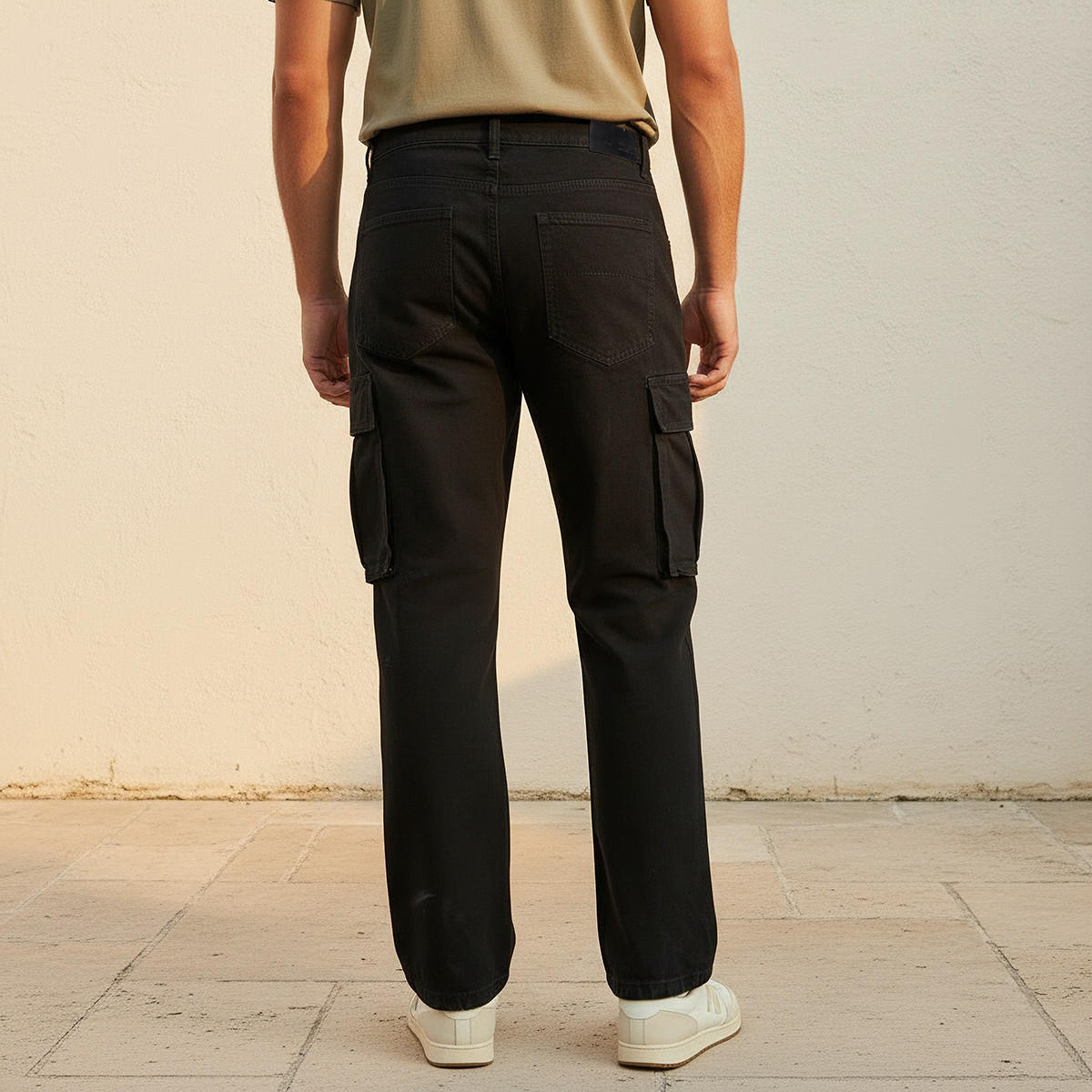 Lee Cooper Men Relaxed Fit Mid-Rise Cargo Jeans-men-clothing-bottoms-jeans-image-4