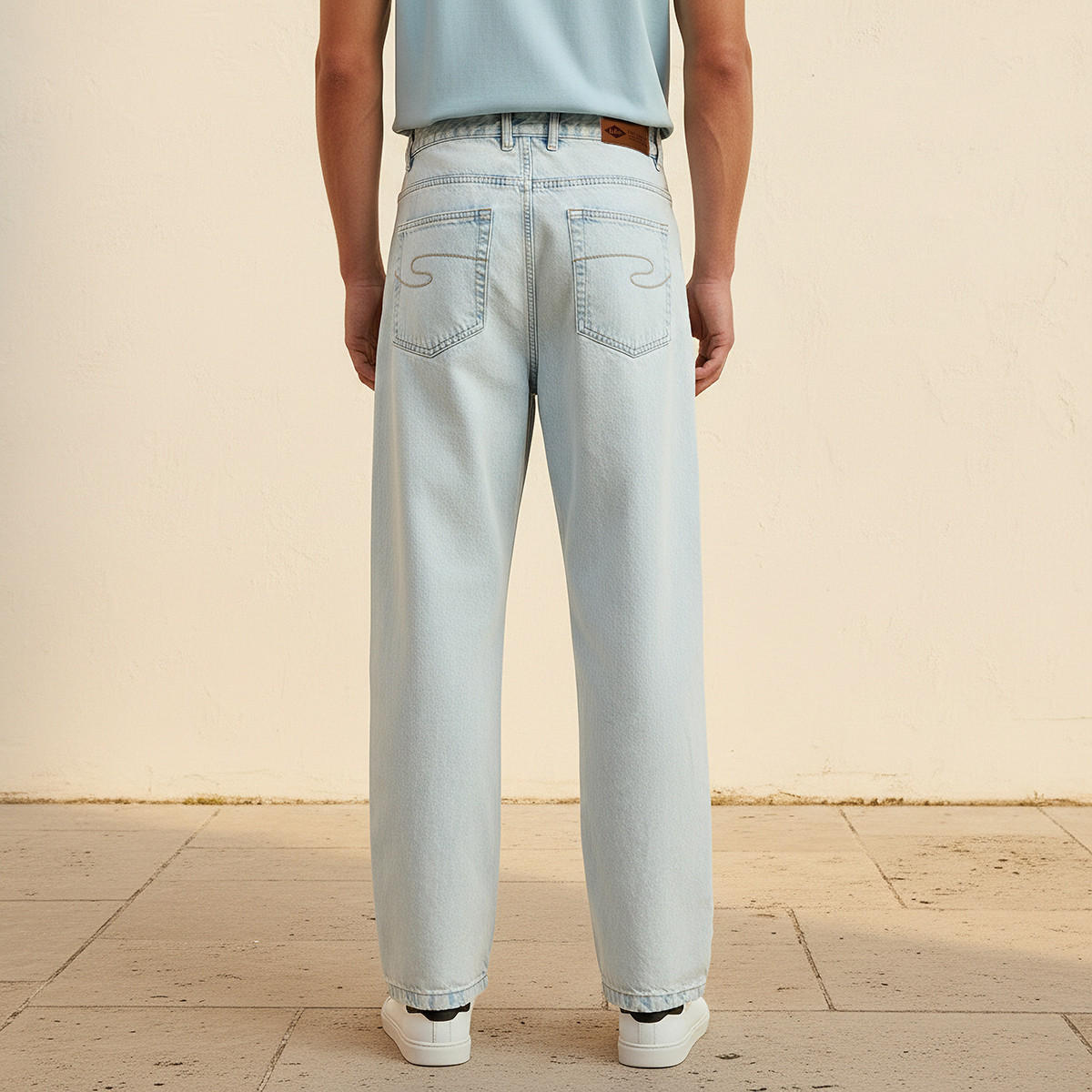 Lee Cooper Relaxed Fit Mid-Rise Pocket Jeans-men-clothing-jeans-image-4