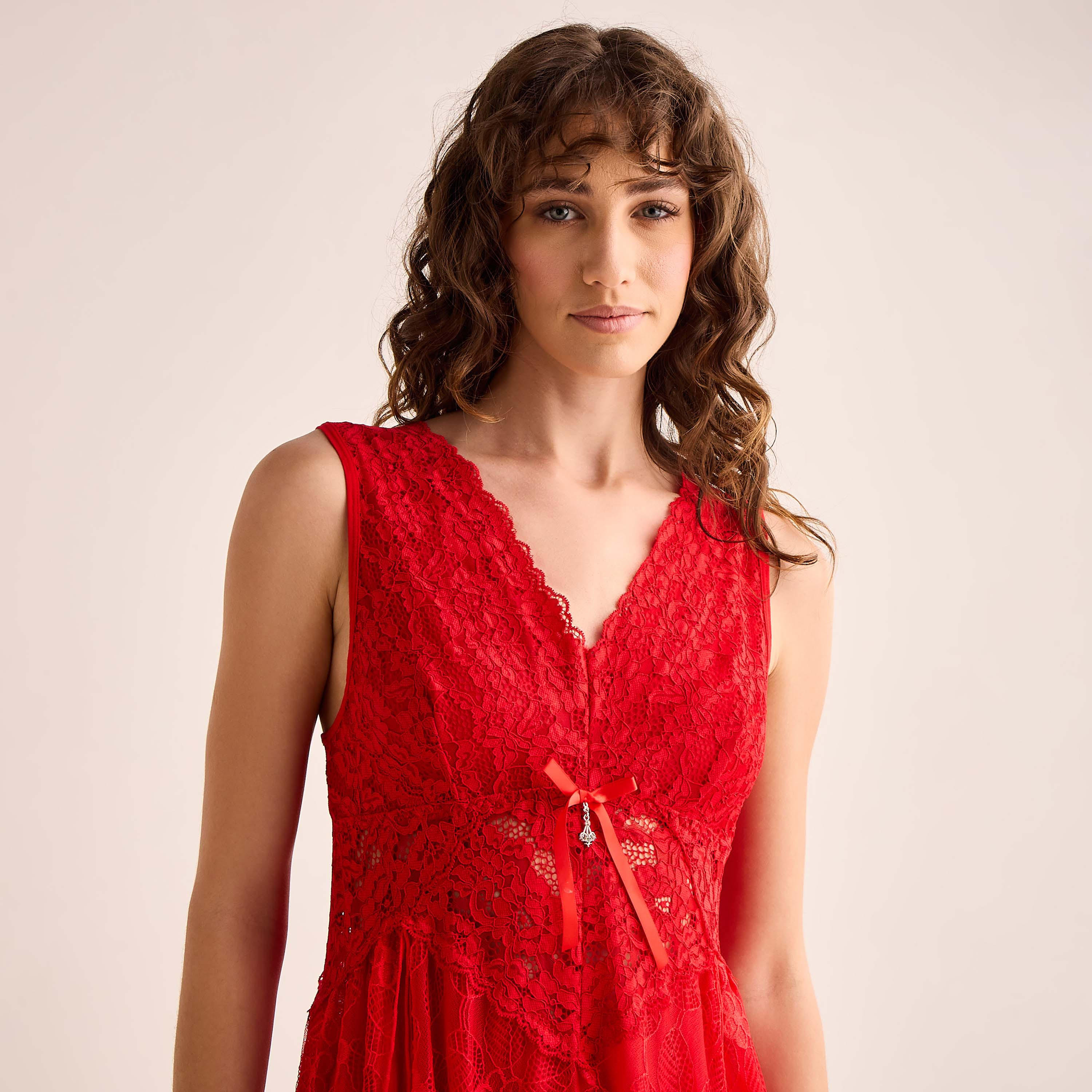 قميص نوم دانتيل مع سروال داخلي ثونج-women-clothing-lingerie-babydollsandbodysuits-image-4