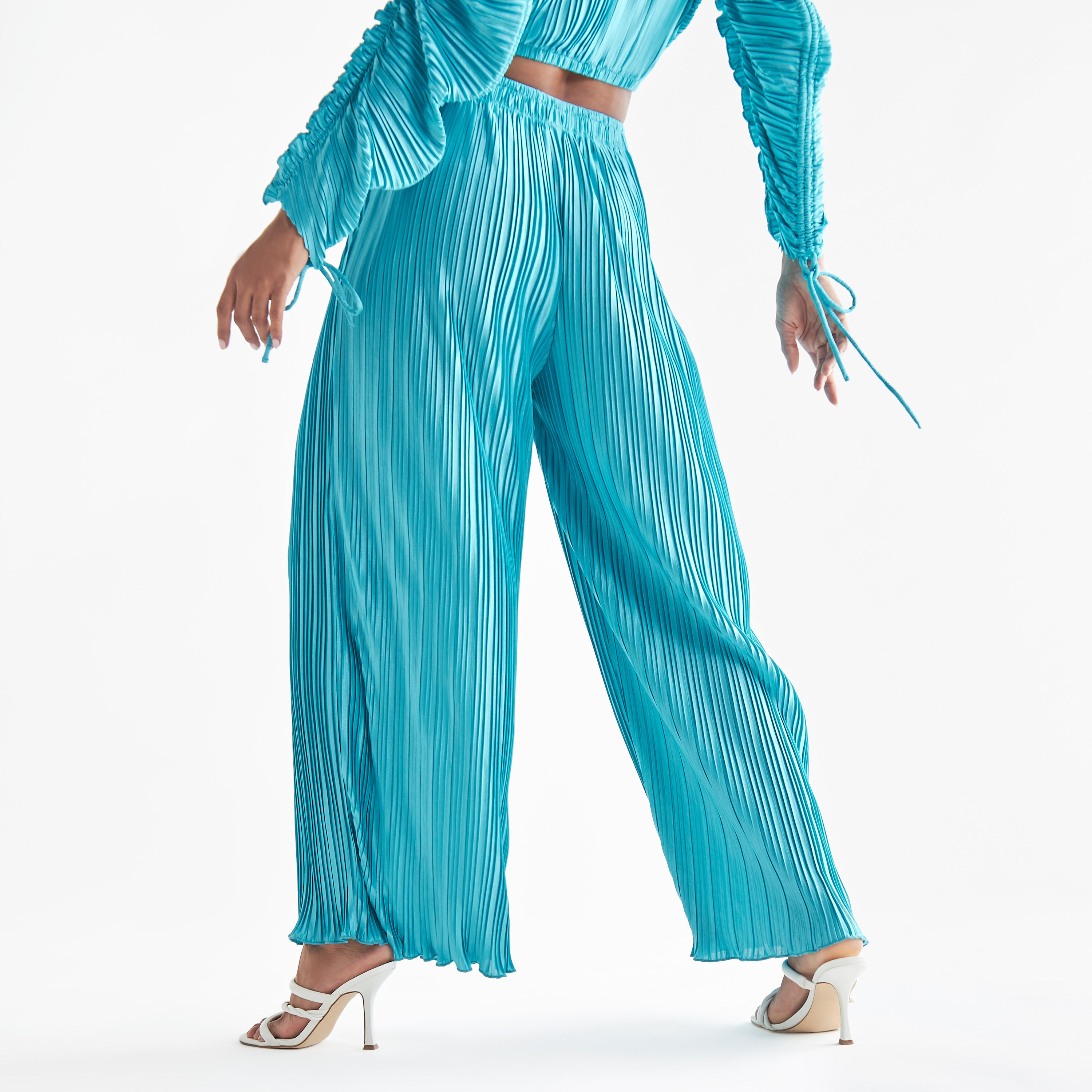 بنطلون واسع الساقين بثنايا وبخصر مطاطي وجيوب-women-clothing-bottoms-trousers-image-3