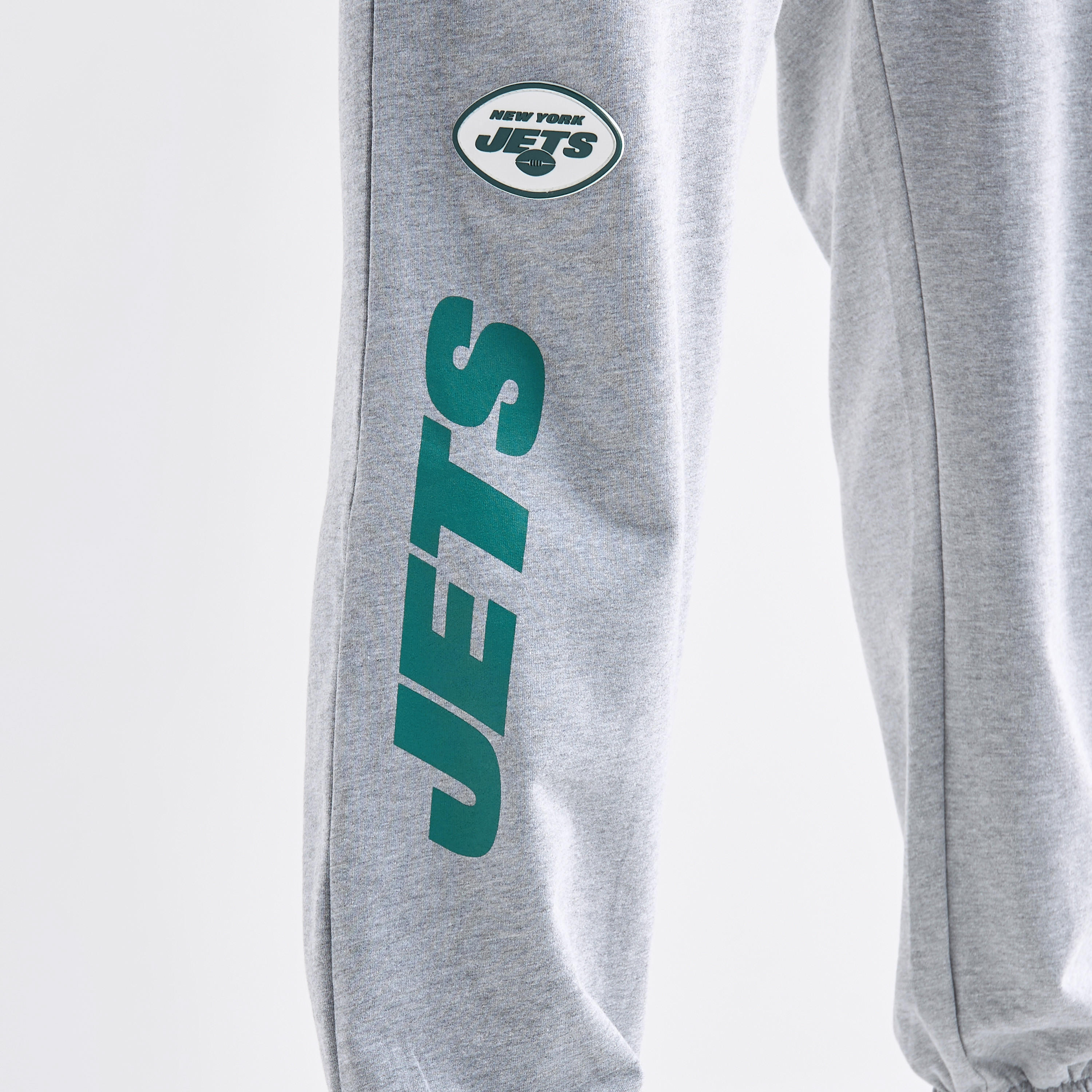 بنطلون رياضي بخصر مطاطي وجيوب وطبعات-men-clothing-bottoms-joggers-image-5