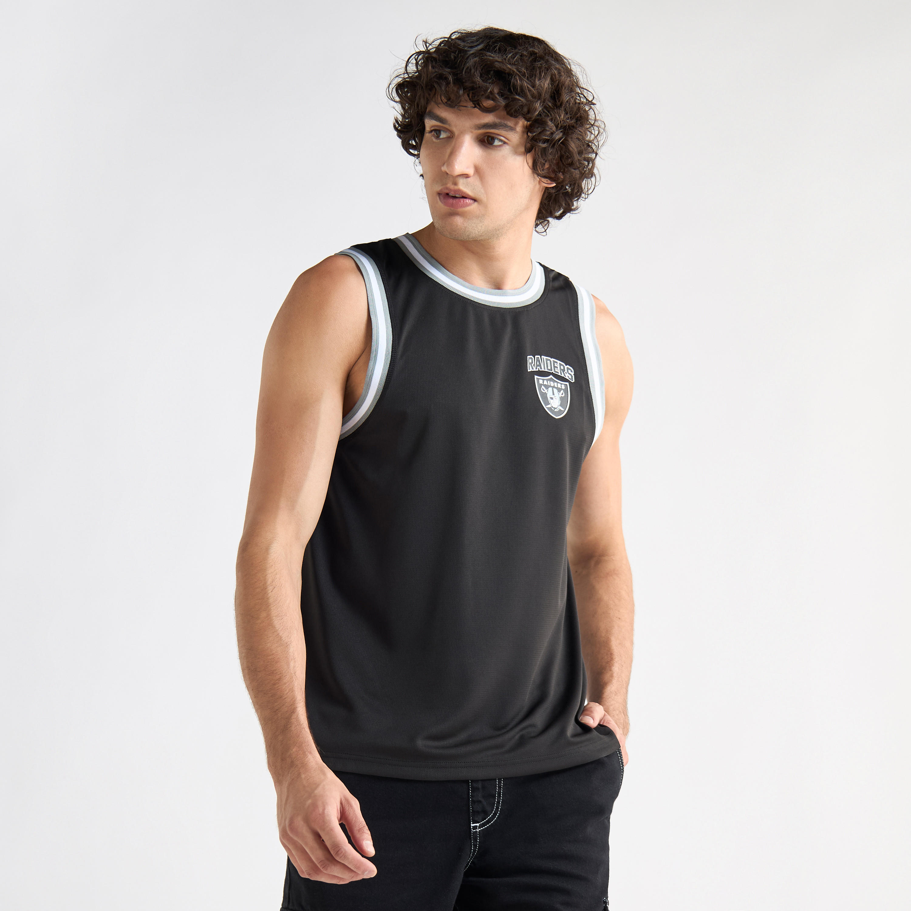 تانك توب بتصميم دوري إن إف إل وطبعات لاس فيجاس رايدرز -men-clothing-tshirtsandpolos-vests-image-1