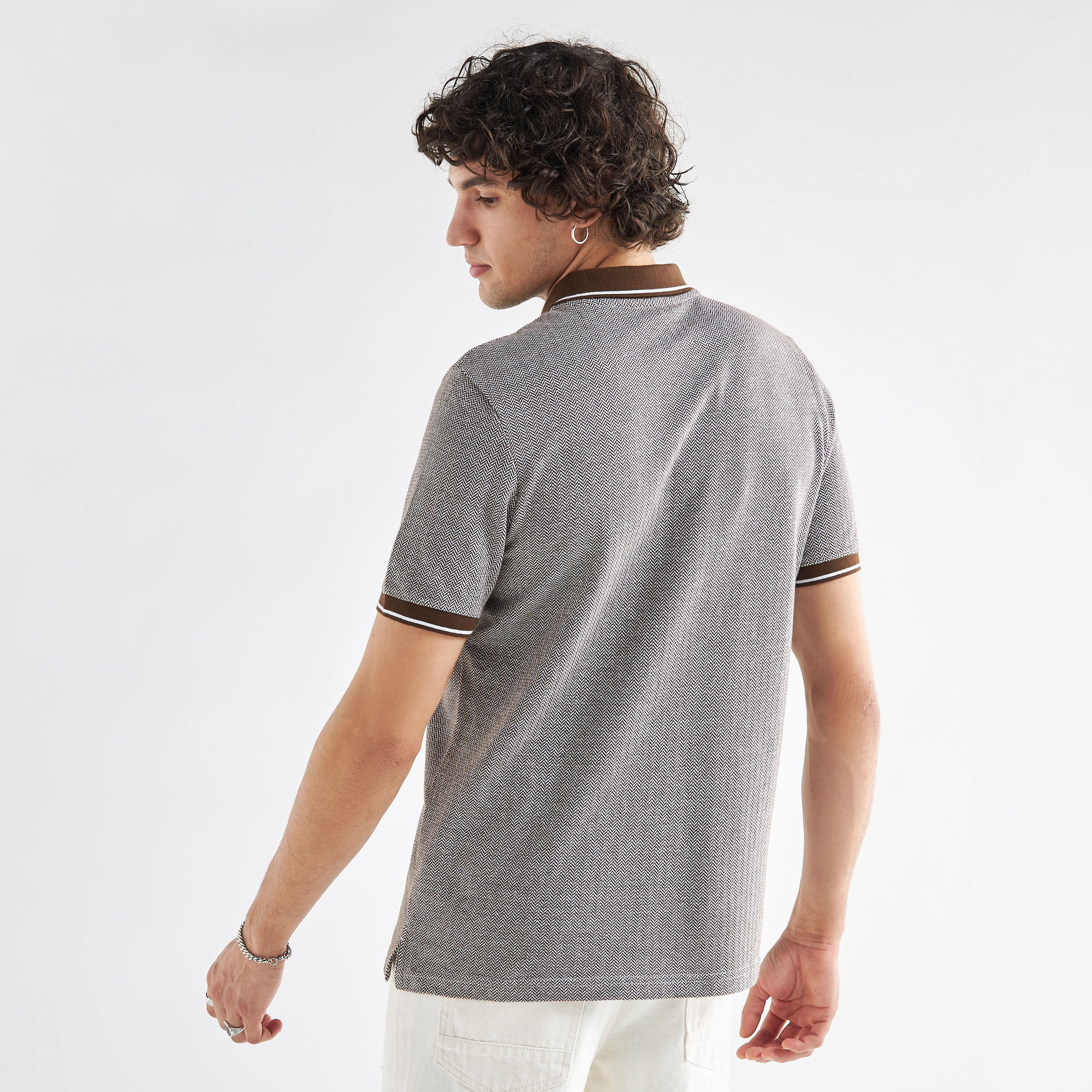 تيشيرت بولو شيفرون بارز الملمس بأكمام قصيرة-men-clothing-tshirtsandpolos-polos-image-3