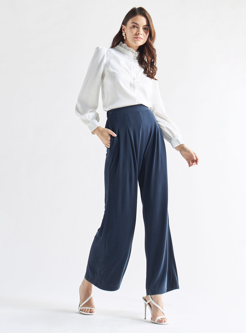 بلوزة بأكمام طويلة وياقة ماندرين بأزرار وتفاصيل دانتيل-women-clothing-shirtsandblouses-blouses-image-2