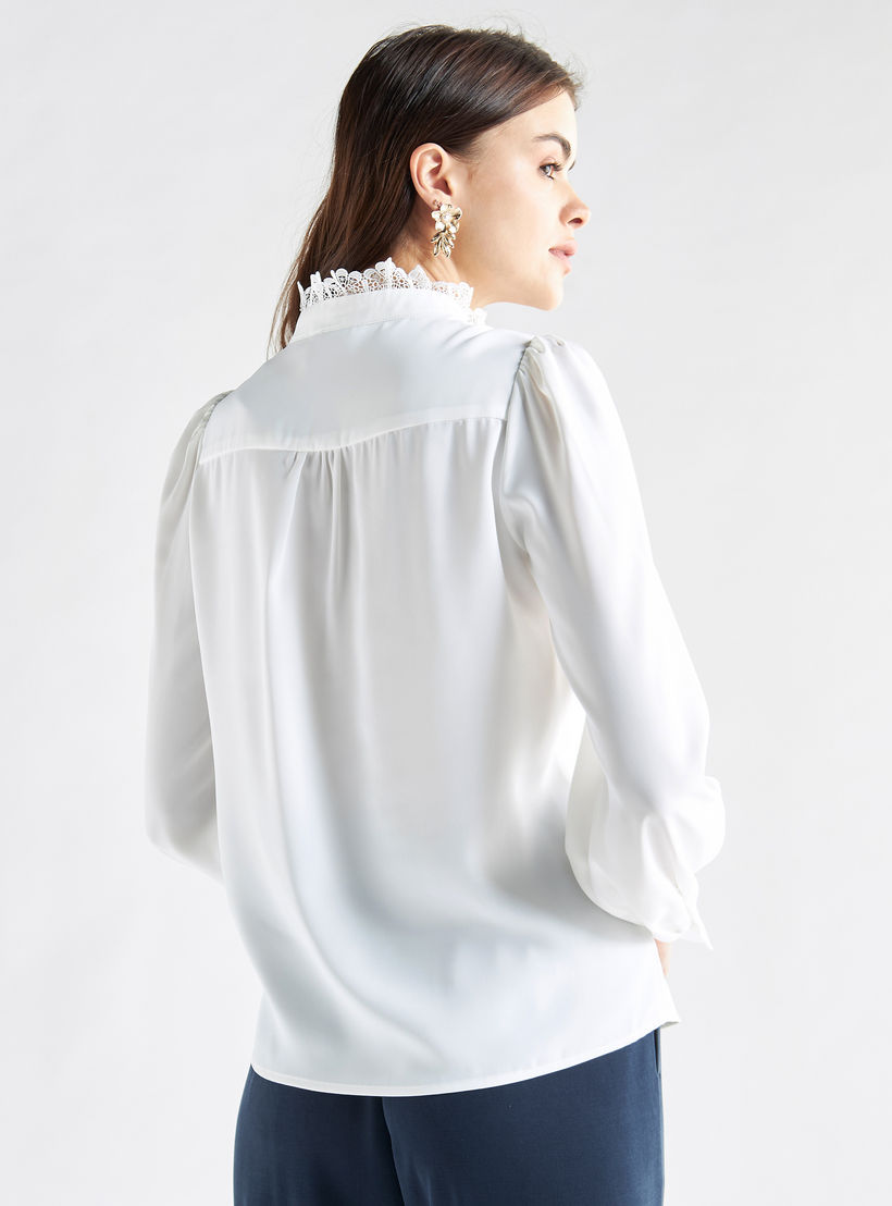 بلوزة بأكمام طويلة وياقة ماندرين بأزرار وتفاصيل دانتيل-women-clothing-shirtsandblouses-blouses-image-3
