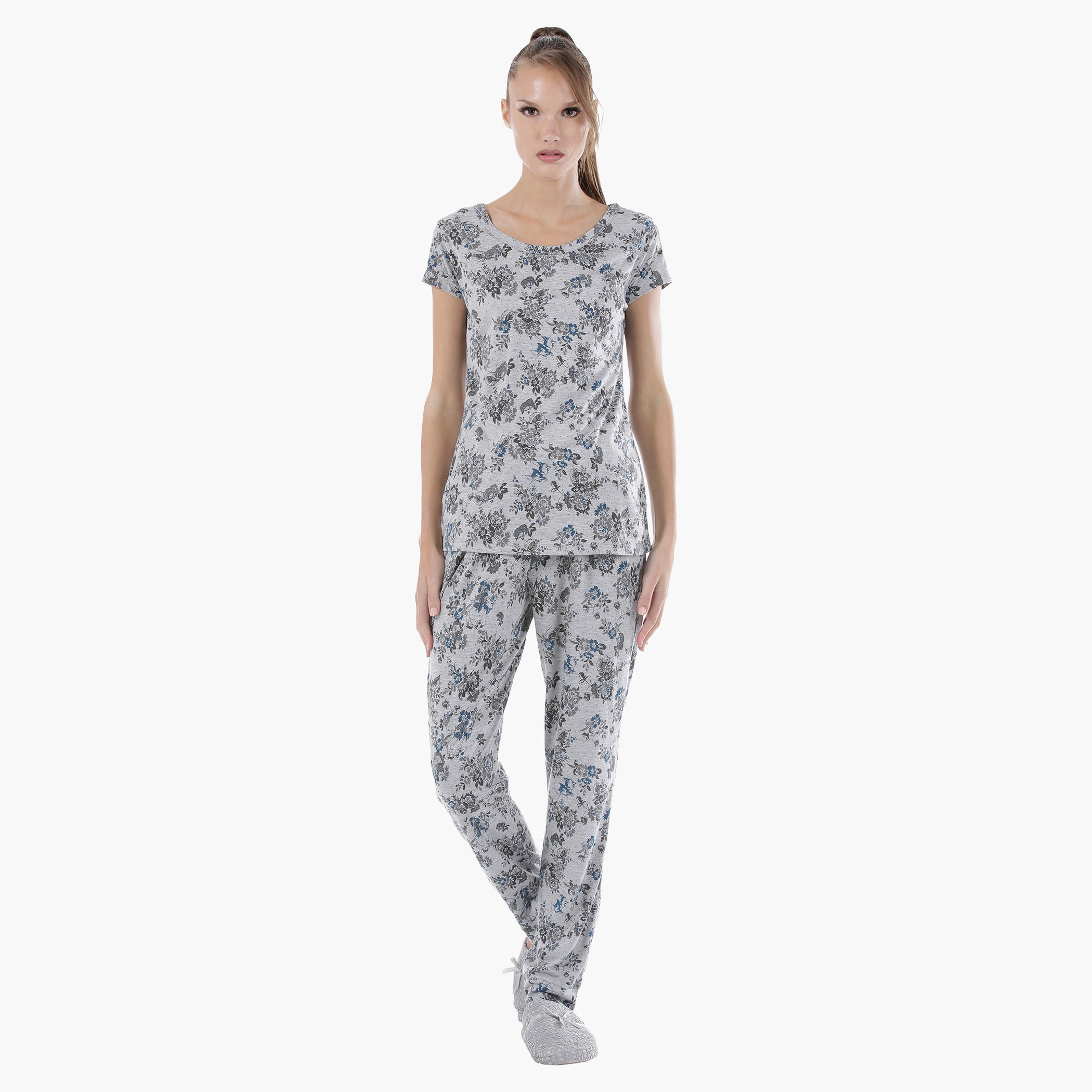 طقم بيجاما مزيّنة بالأزهار-women-clothing-nightwear-pyjamas-longsets-image-1