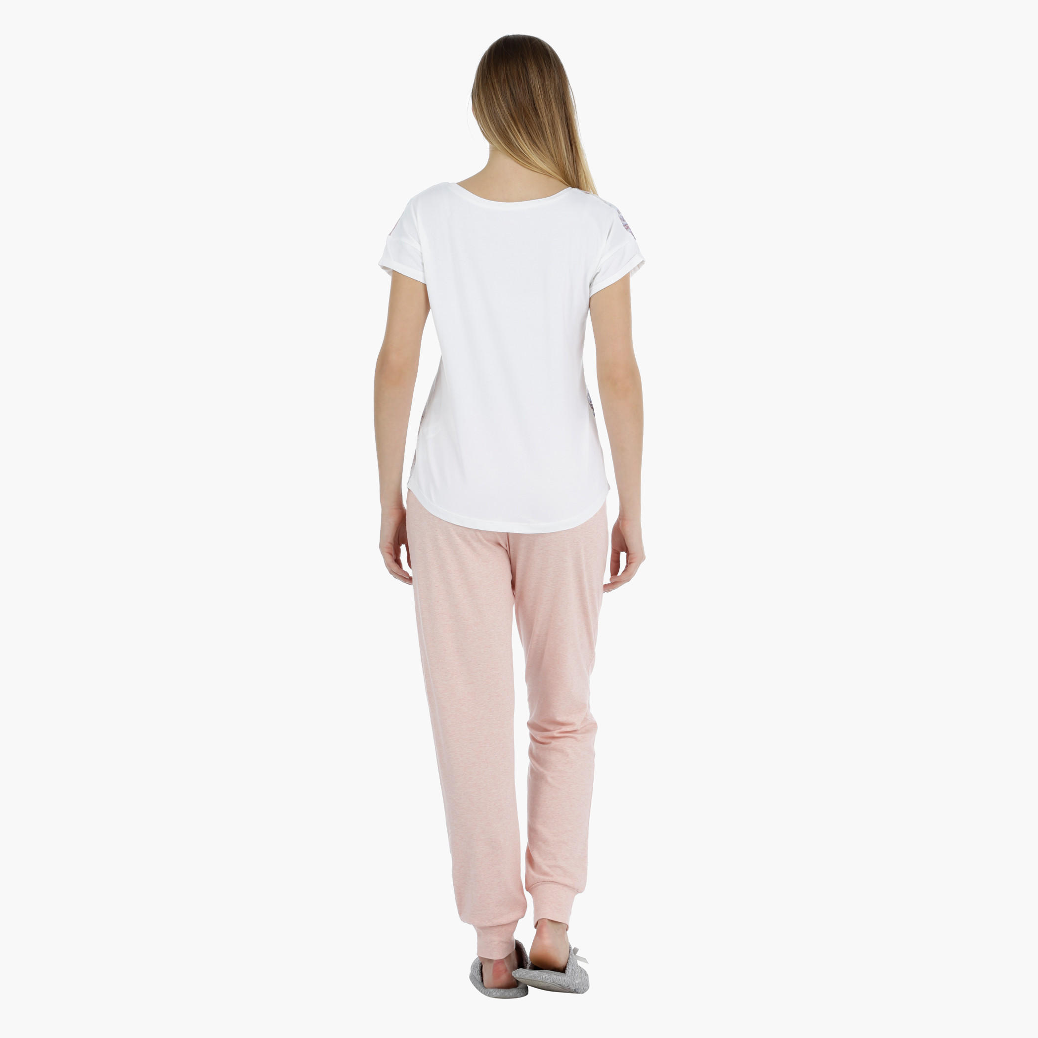 طقم بيجاما بطبعات بامبي-women-clothing-nightwear-pyjamas-longsets-image-4