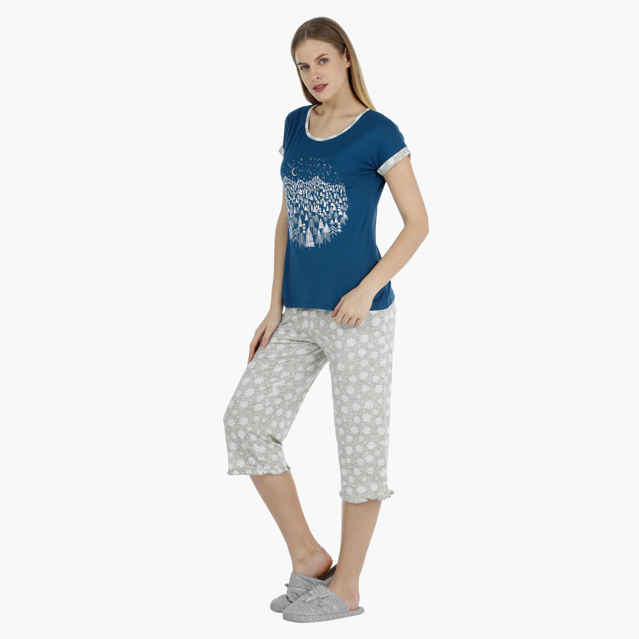 Printed Top and Solid Full-length Bottom Capri Set-women-clothing-nightwear-pyjamas-longsets-image-3
