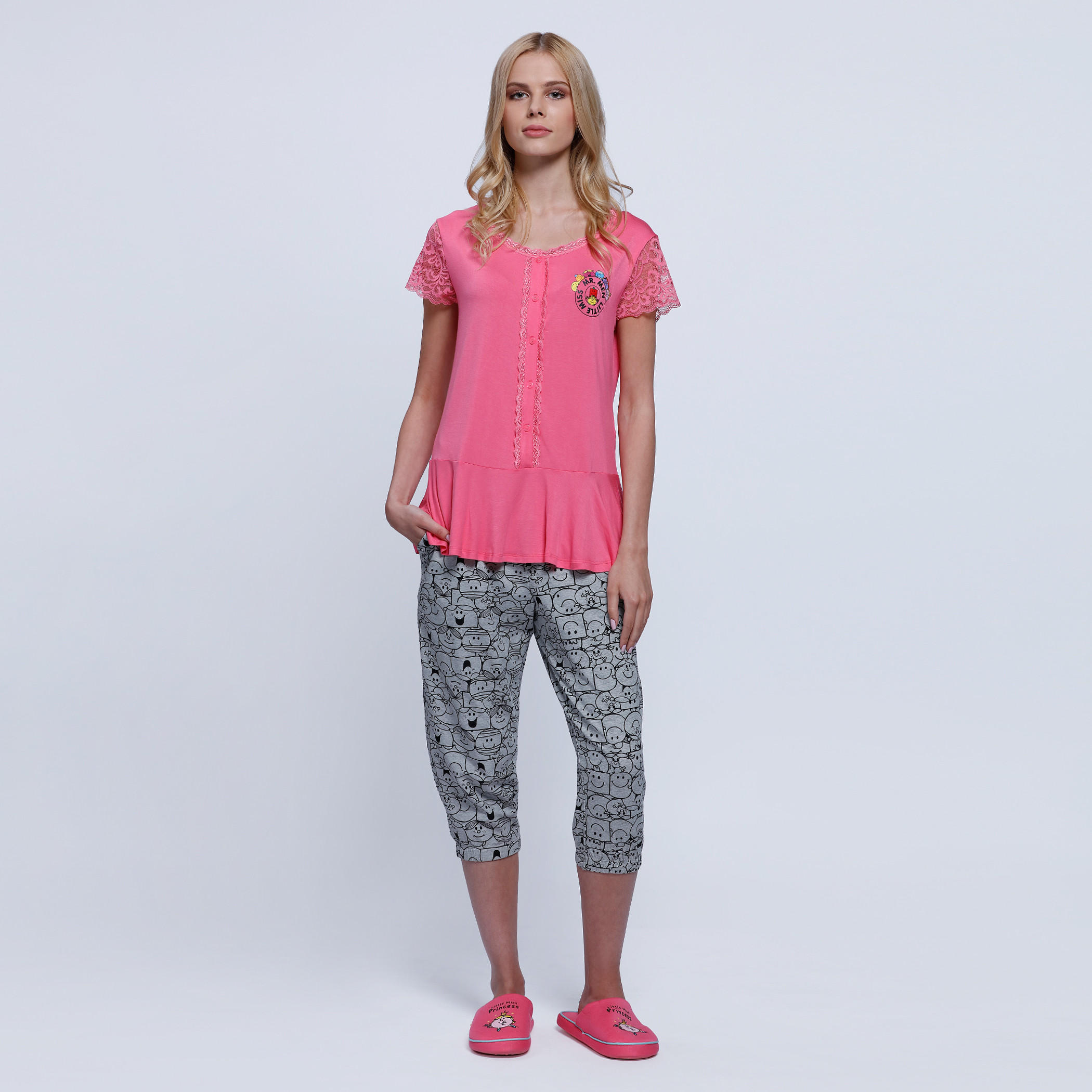 Printed Long Sleeves Top and Capri Set-women-clothing-nightwear-pyjamas-longsets-image-1