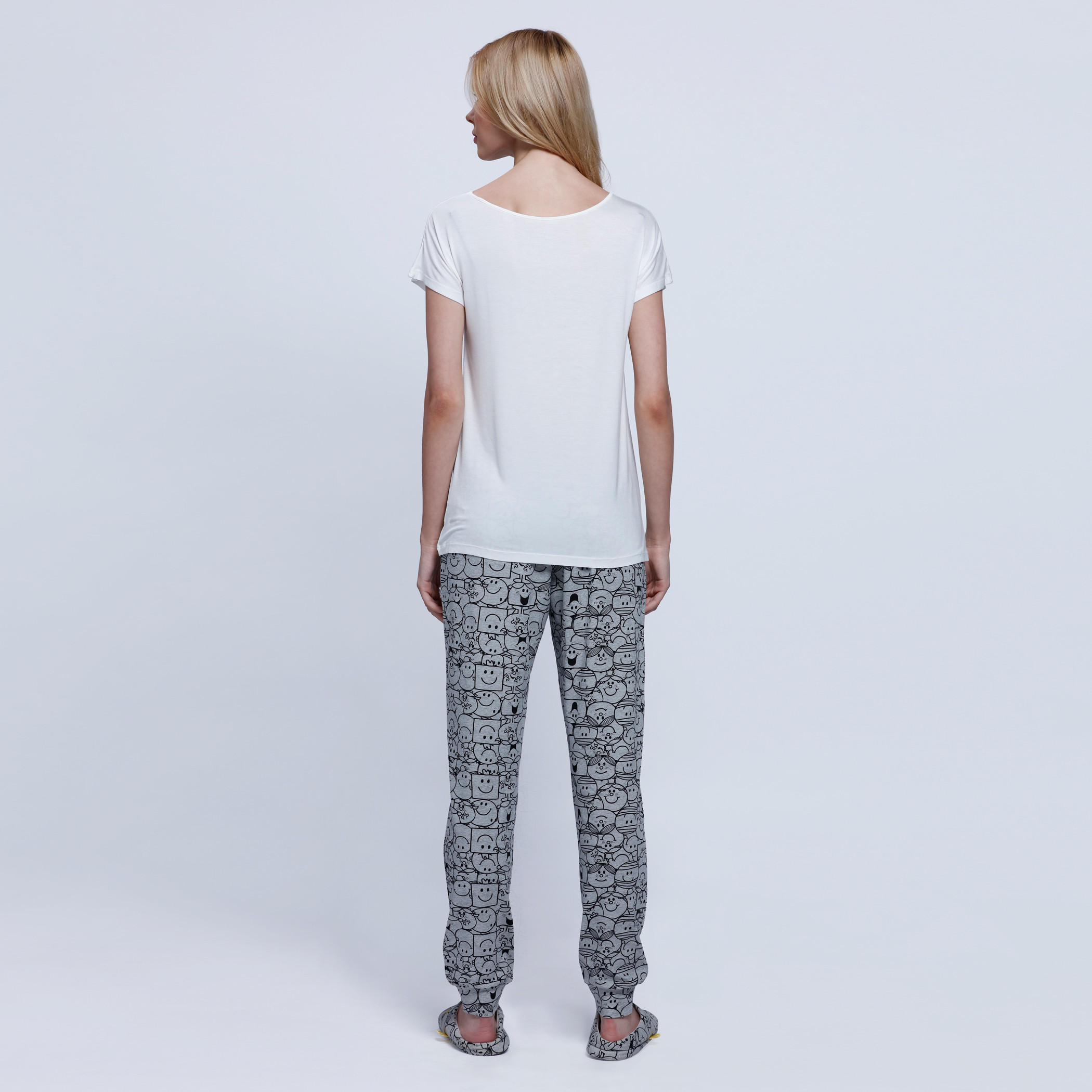 Short Sleeves Pajama Set-women-clothing-nightwear-pyjamas-longsets-image-2
